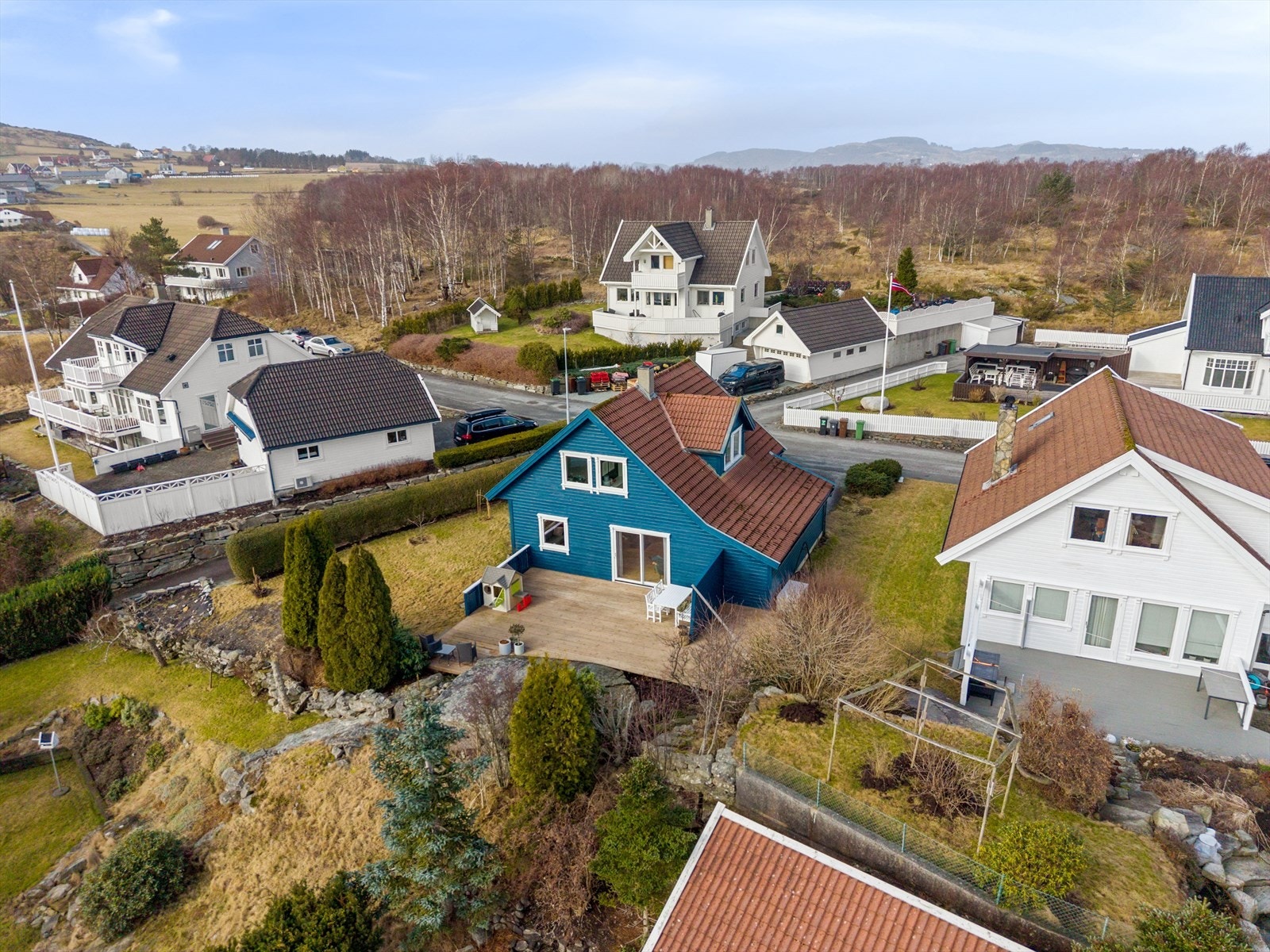 Beliggenheten er svært barnevennlig i en stille gate uten gjennomgangstrafikk. Galleribilde