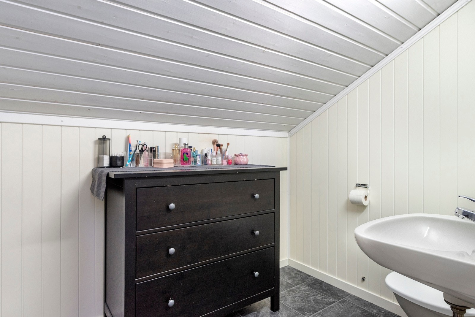 Praktisk med toalett i alle 3 etasjer. Galleribilde