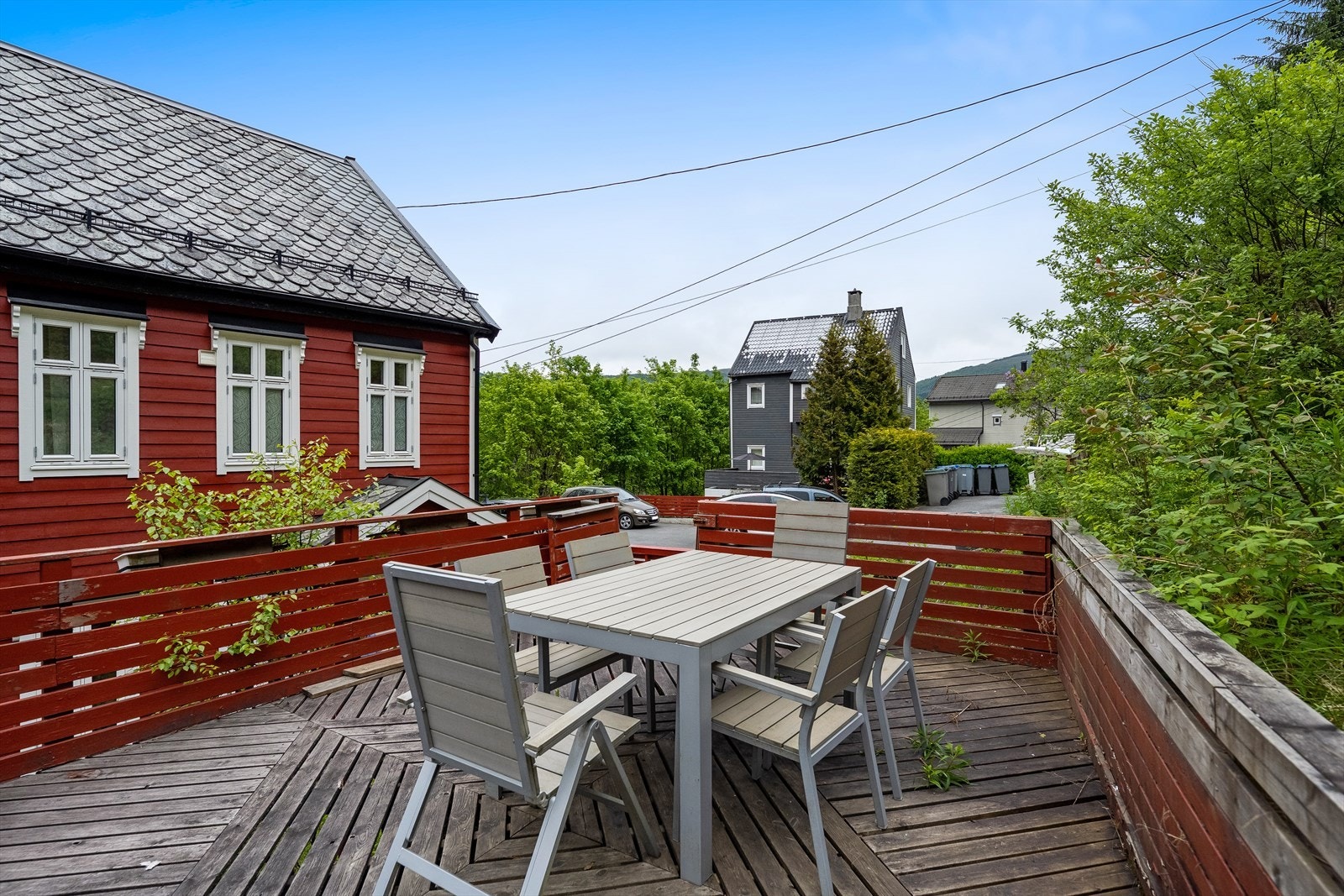 Felles uteplass Galleribilde