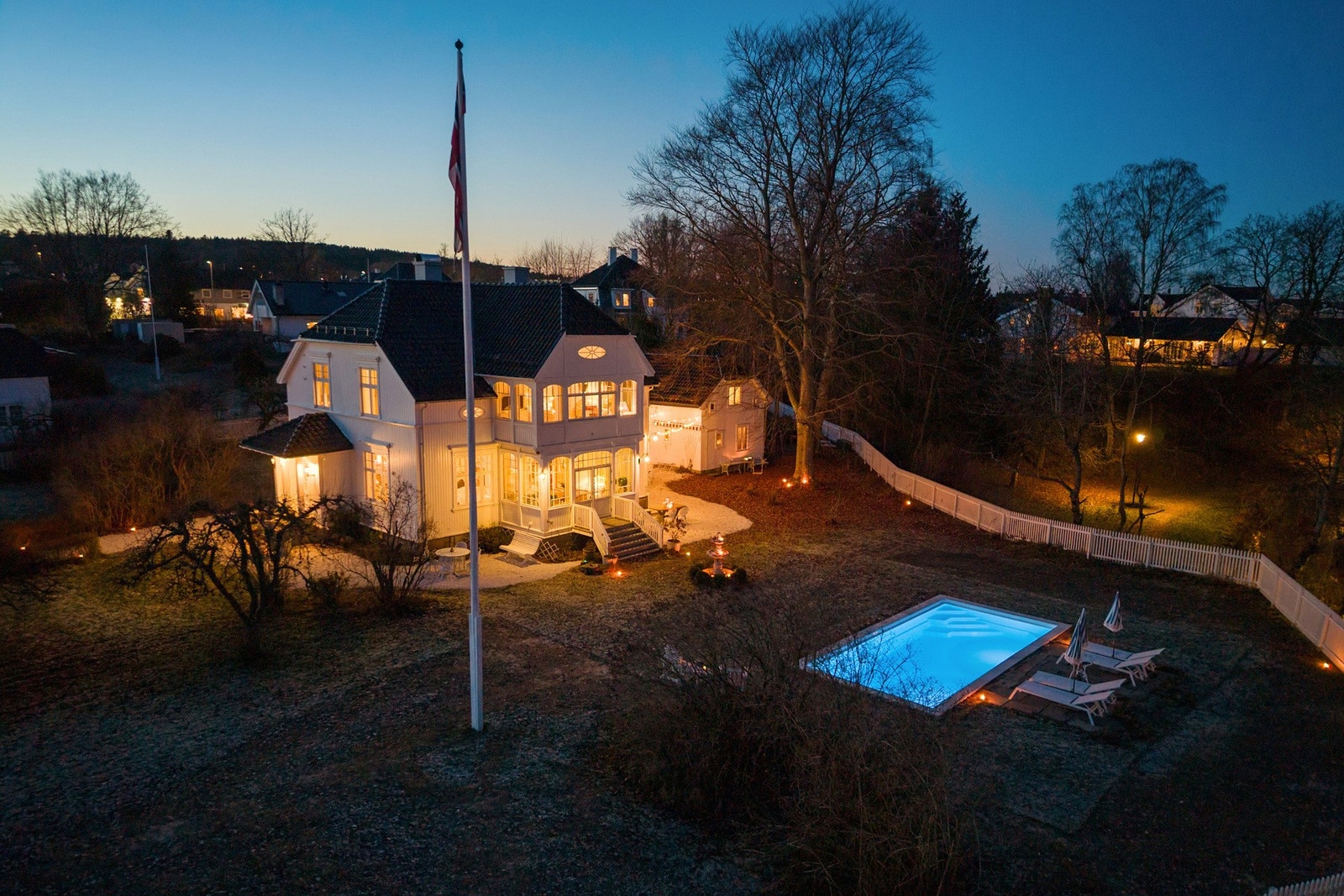Villaen er en klassisk perle fra 1921 - en sjelden mulighet i et av Nøtterøys mest ettertraktede områder. Galleribilde