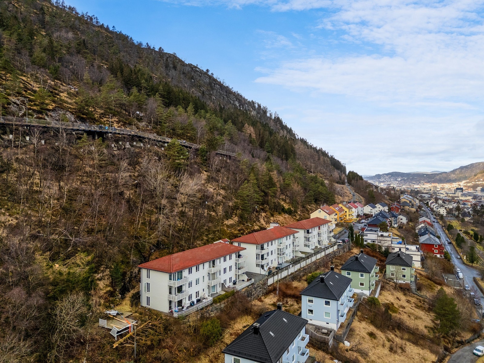 Fin og tilbaketrukket beliggenhet Galleribilde