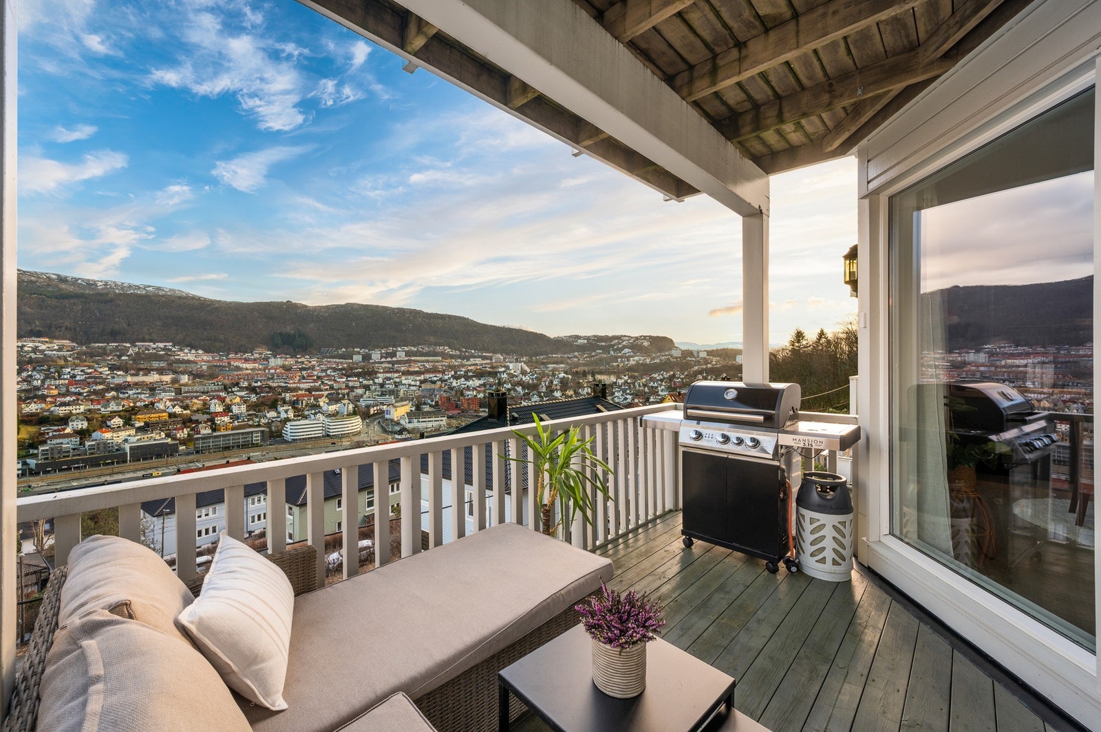 Nydelig utsikt fra altanen Galleribilde