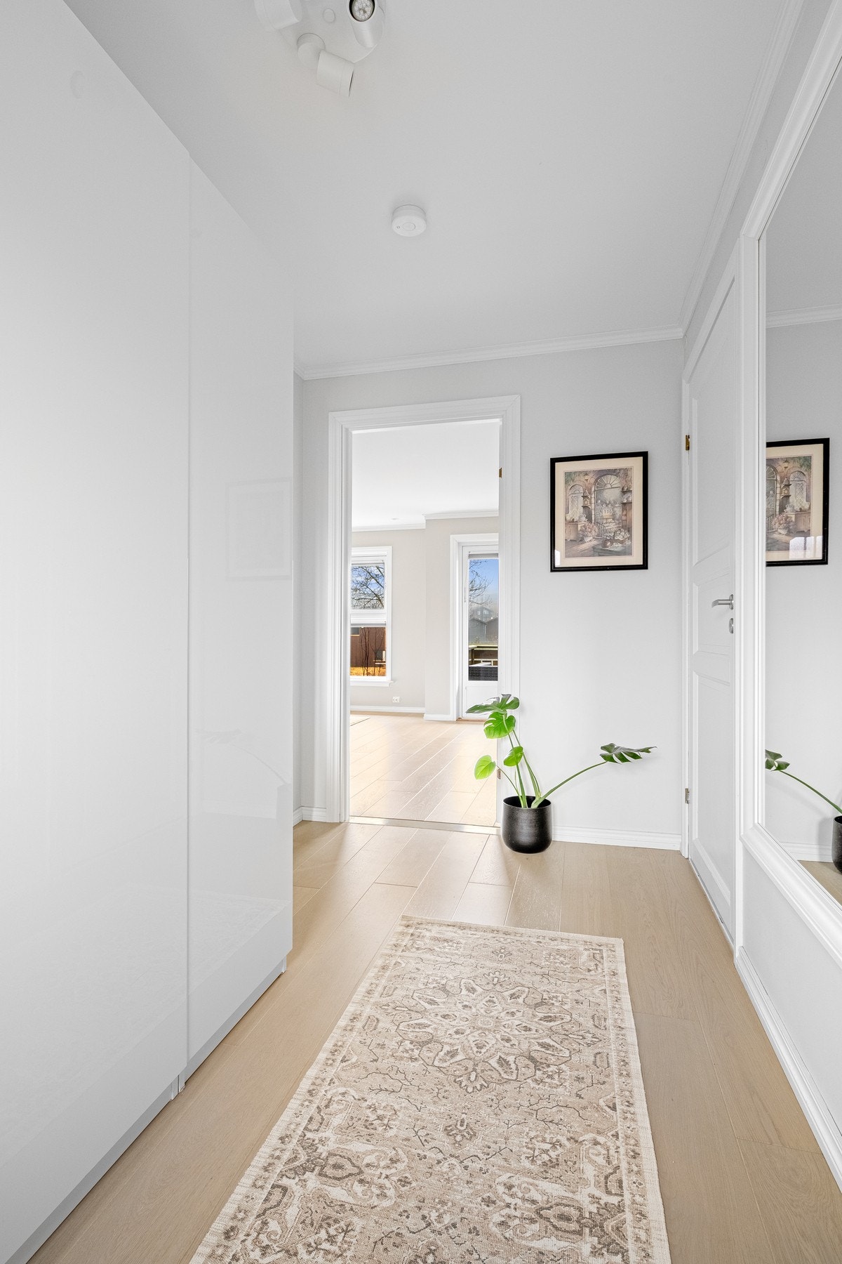 Entré. Galleribilde