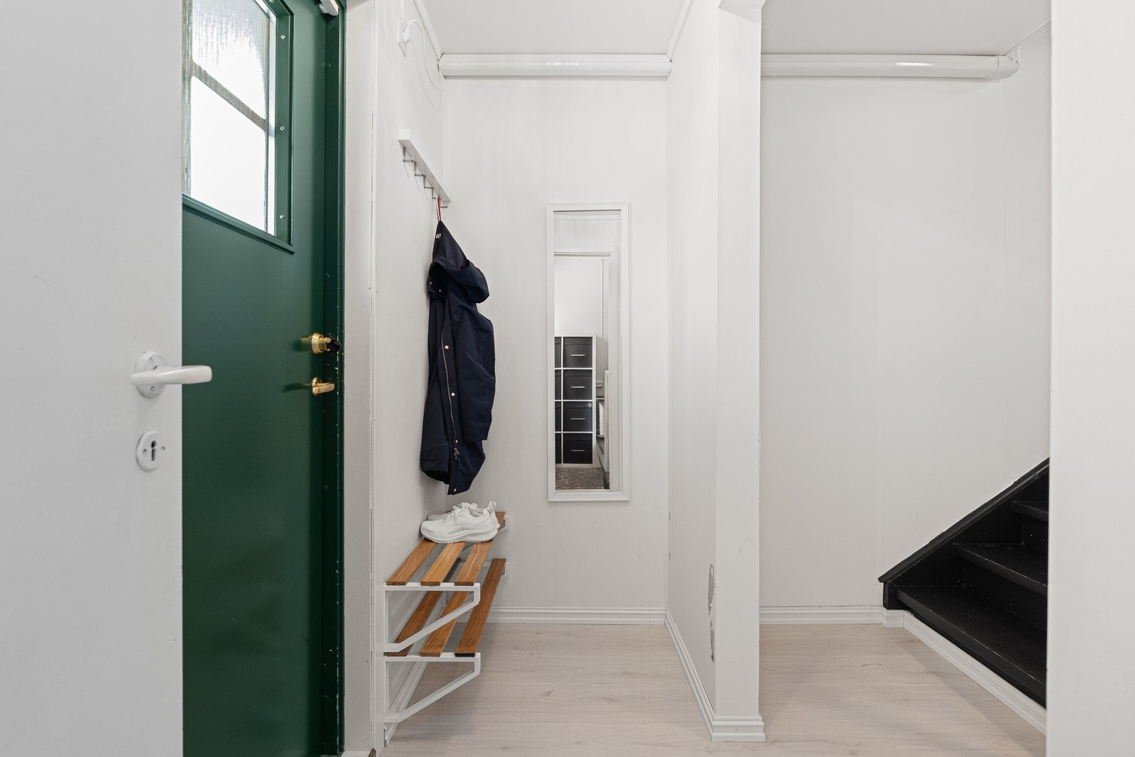 - Velkommen inn | Lyse overflater og nyere gulv - Galleribilde