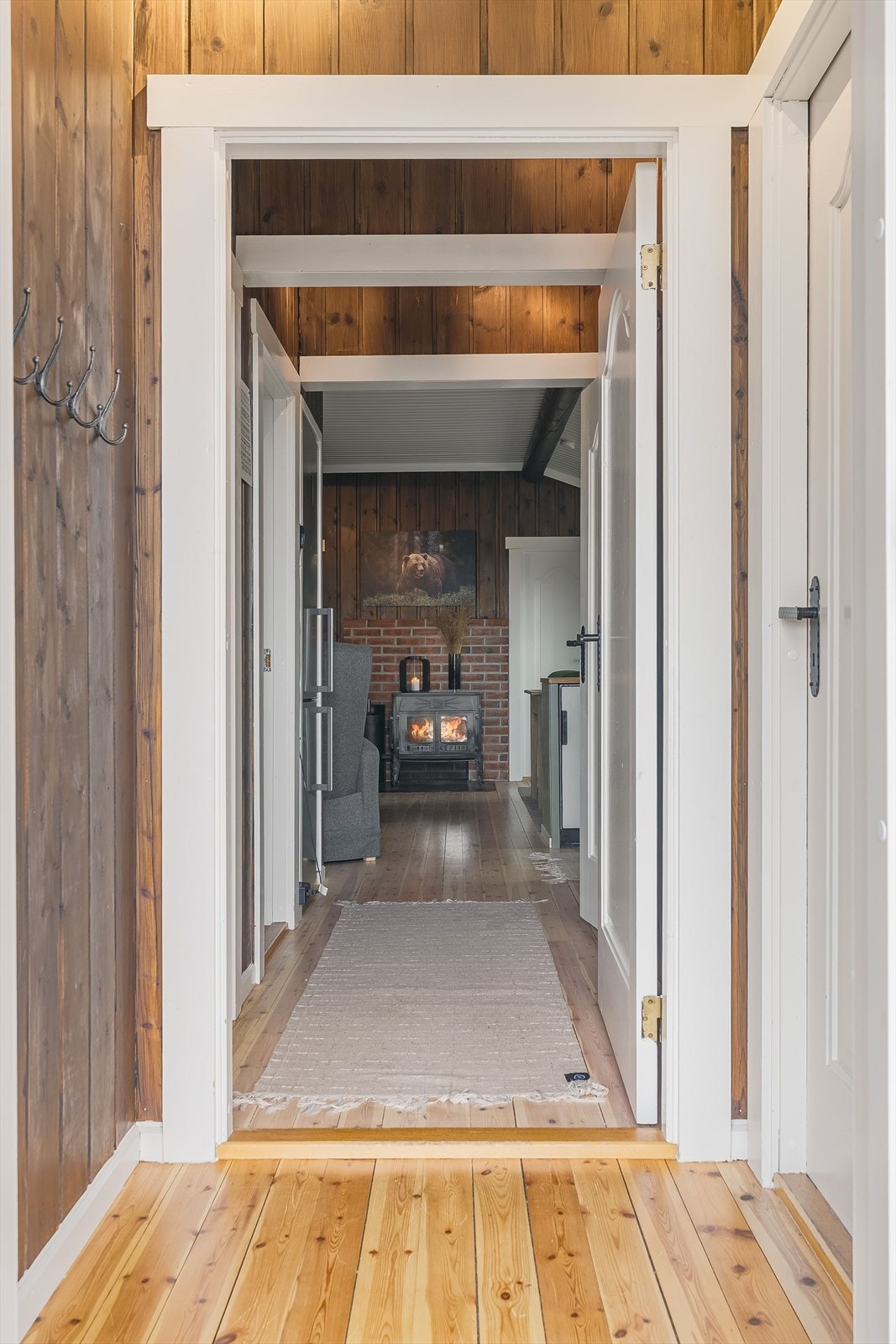 Velkommen inn i denne flotte hytta fra 1985. Galleribilde