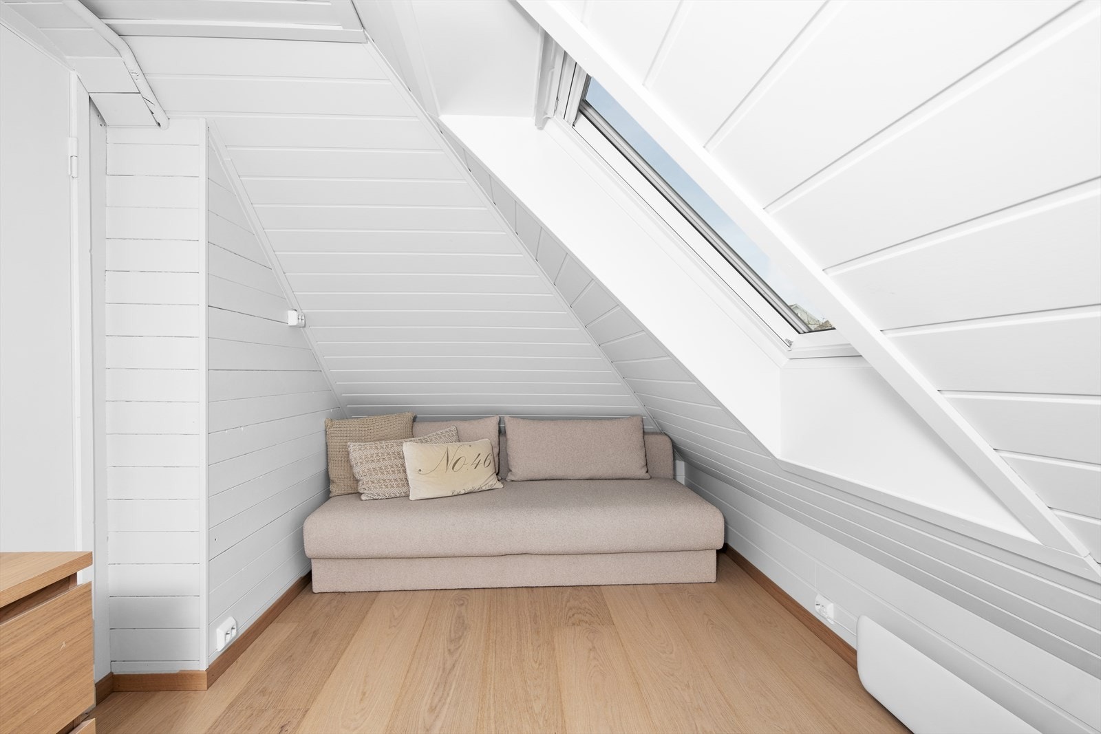 Kontor som benyttes som gjesterom av selger Galleribilde