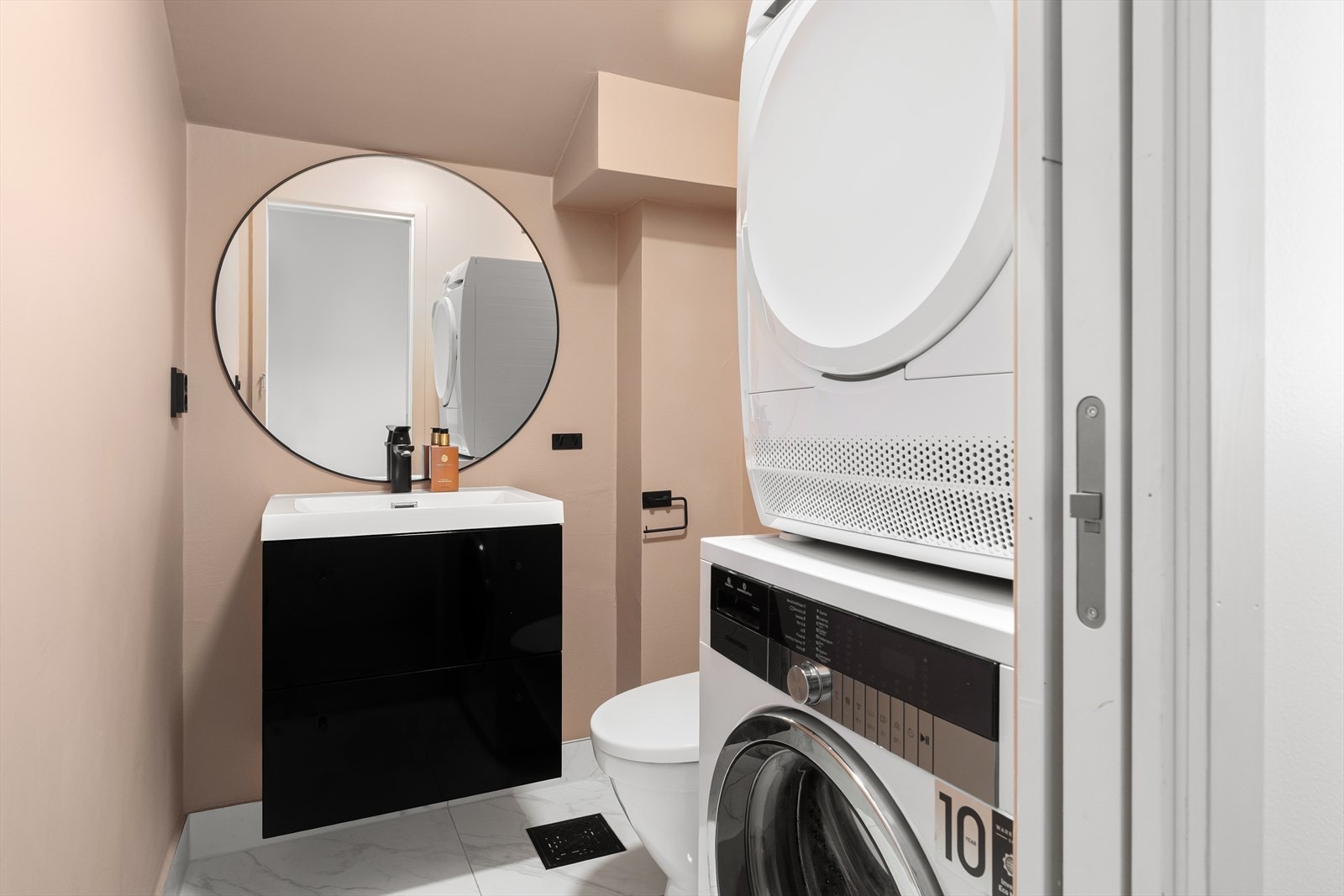 Wc/Vaskerom i 2. etasje ble oppgradert i 2023. Galleribilde