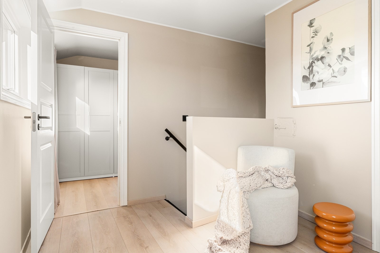 Så går vi videre til 2. etasje. Galleribilde