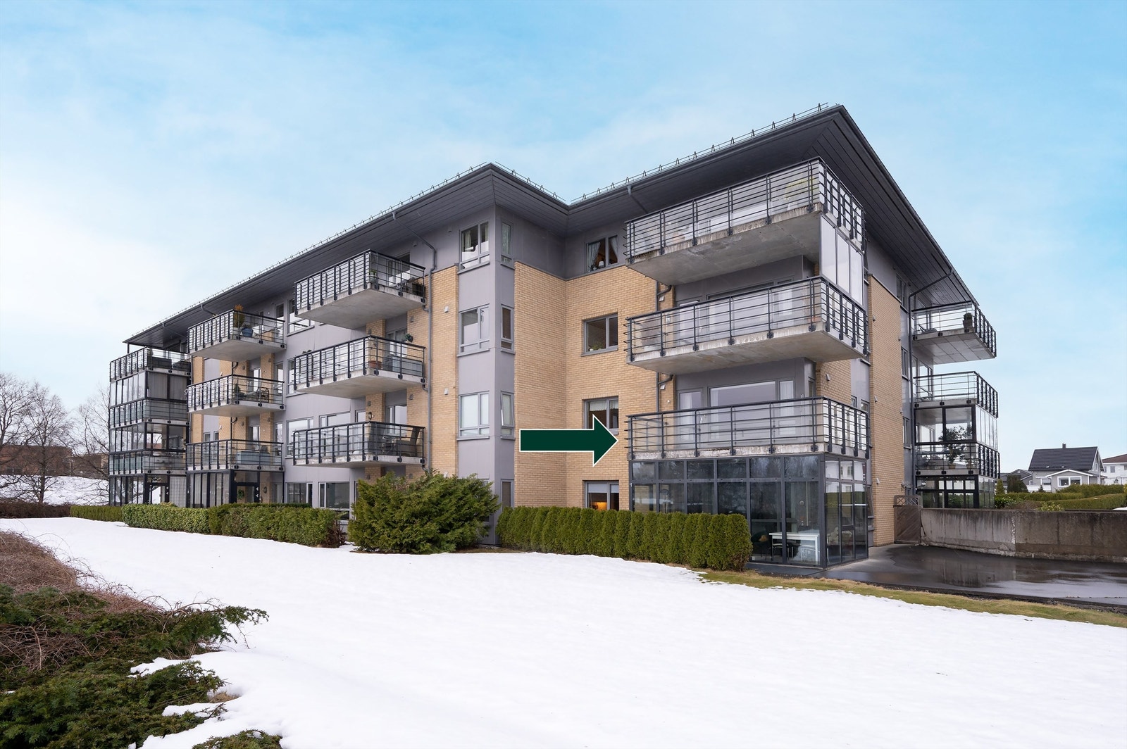 Velkommen til Øvrevollen 5, presentert av Eiendomsmegler/Partner Harald Osdal Galleribilde