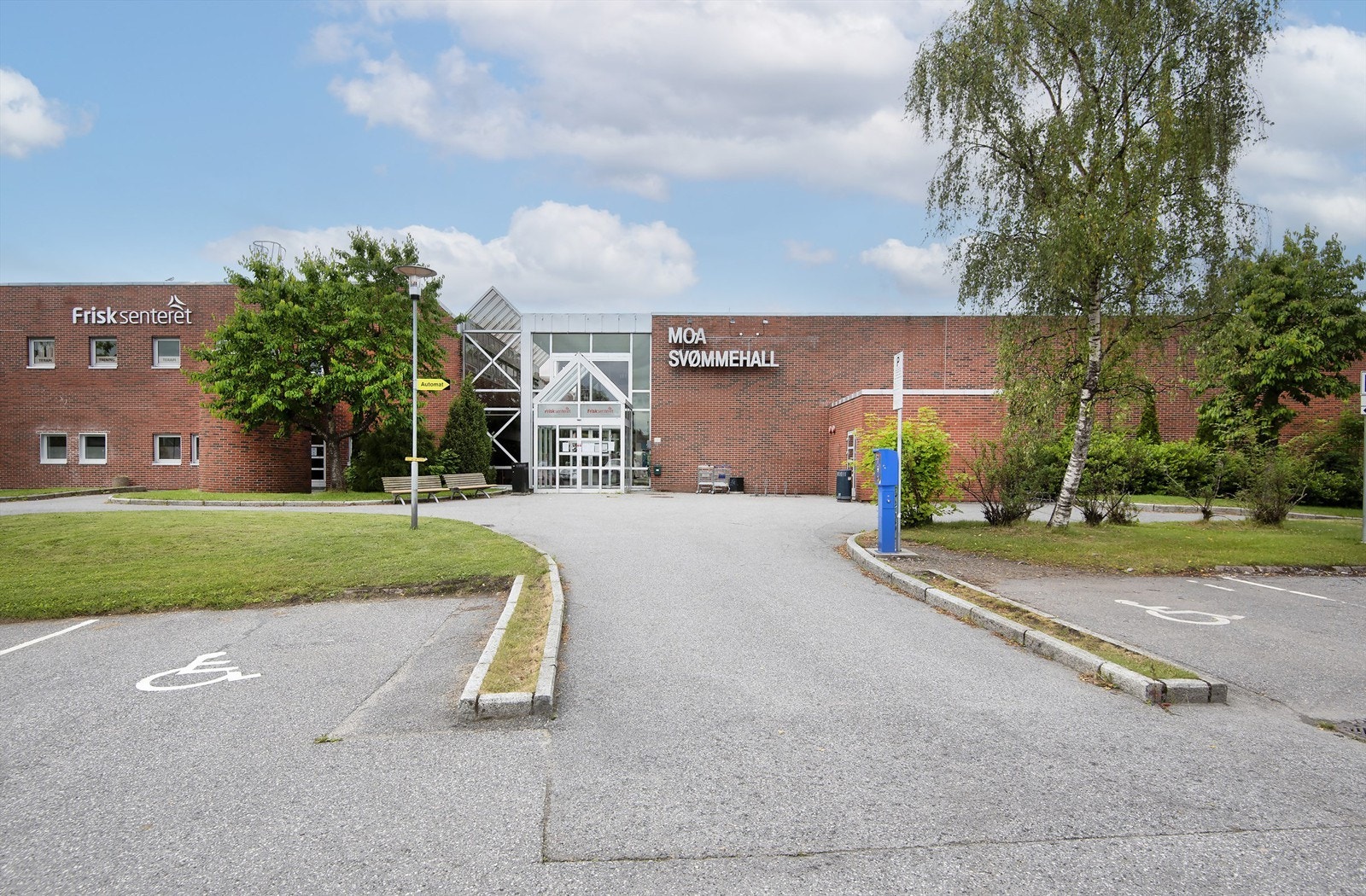 Nærområdet byr på flere treningsmuligheter, inkludert Moa svømmehall. Galleribilde