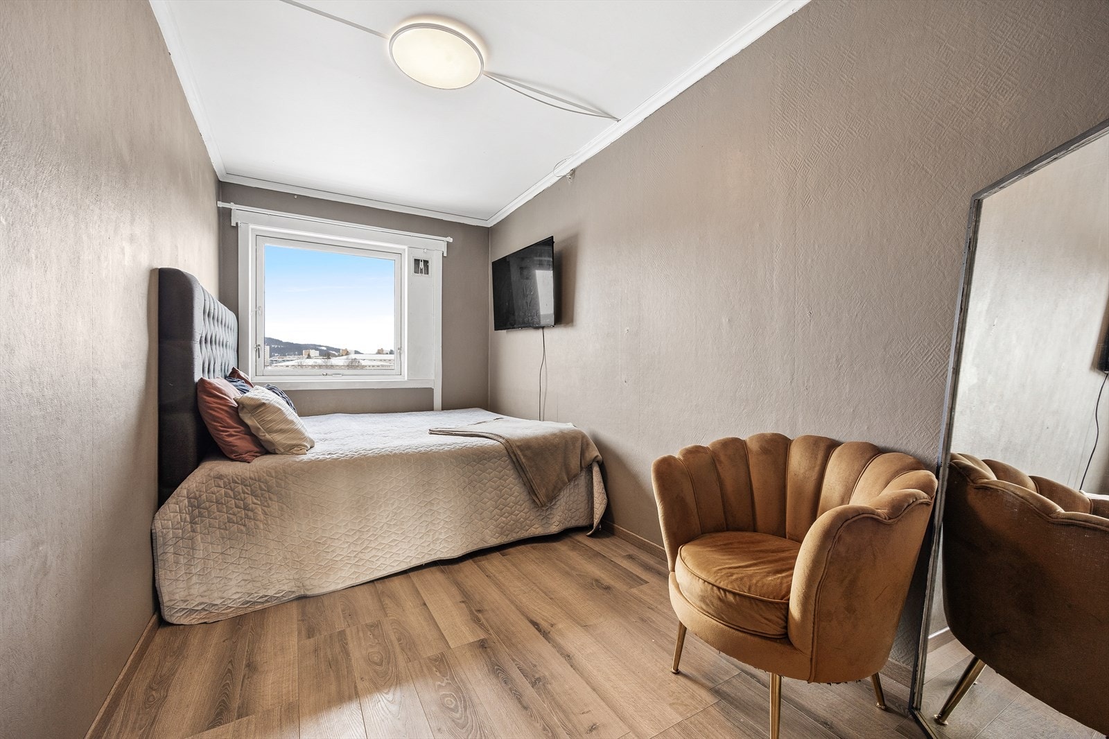 Det andre soverommet egner seg godt som barnerom, gjesterom eller kontor. Galleribilde