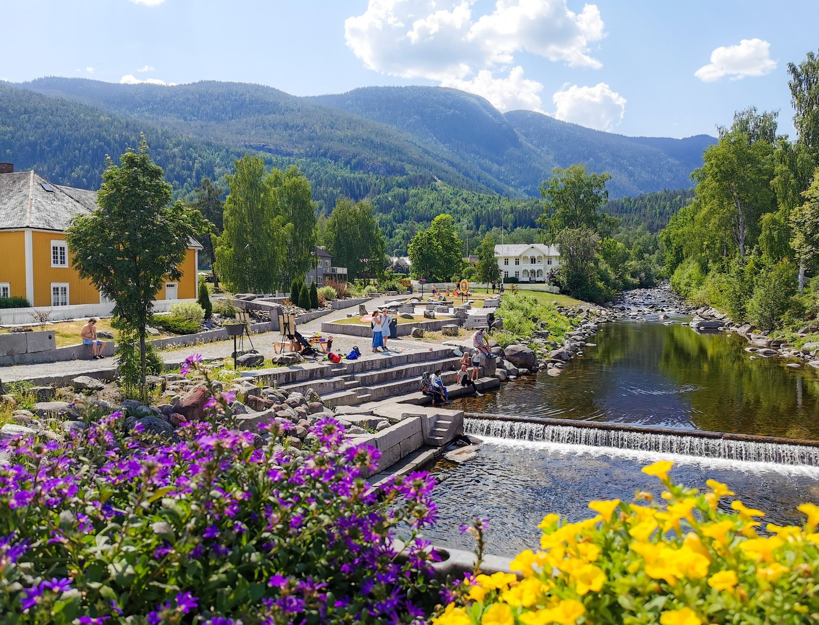 Elveparken i Nesbyen sentrum.
Foto: Lars Storheim Galleribilde