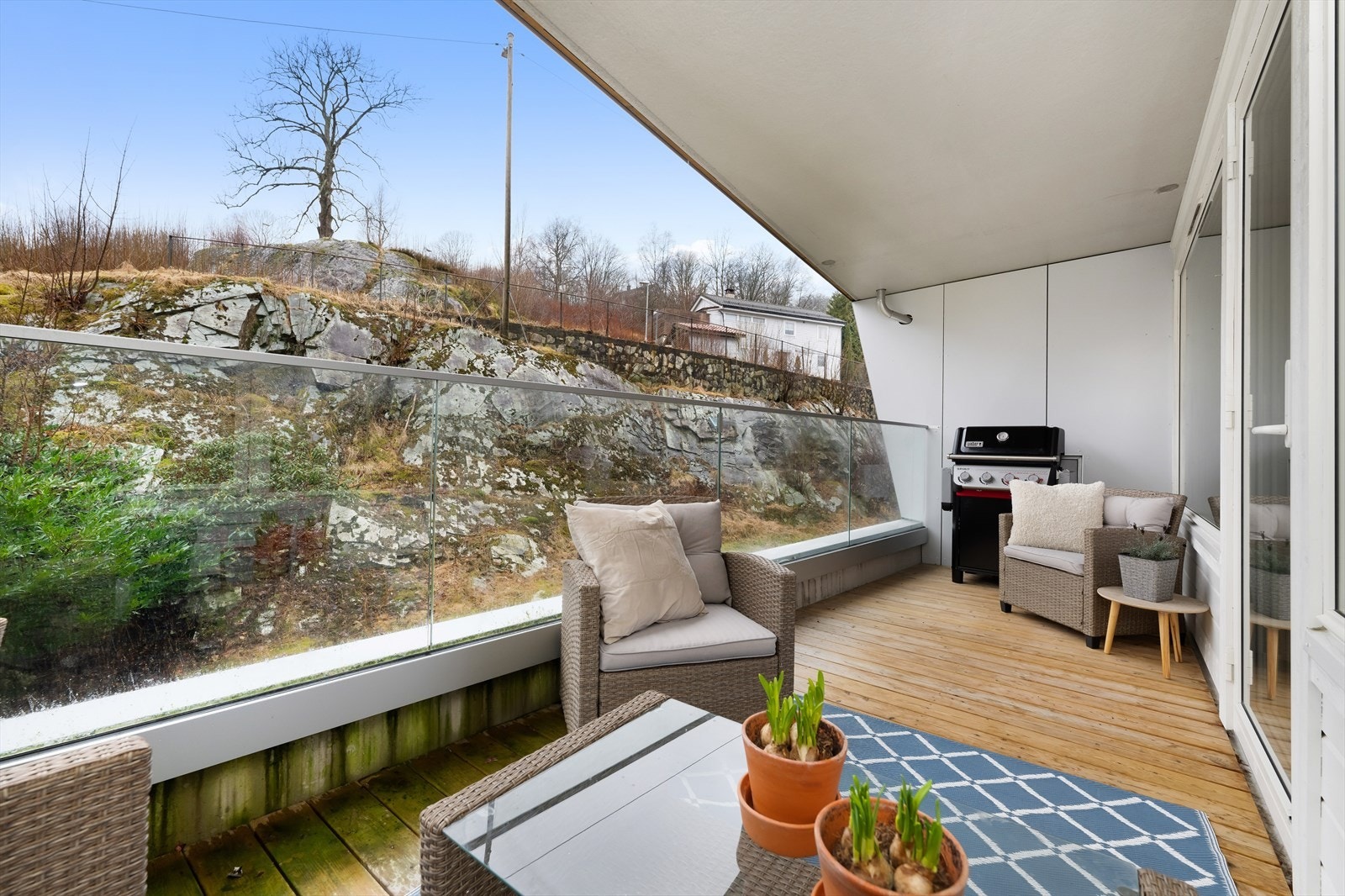 Direkte utgang fra stuen til balkongen Galleribilde