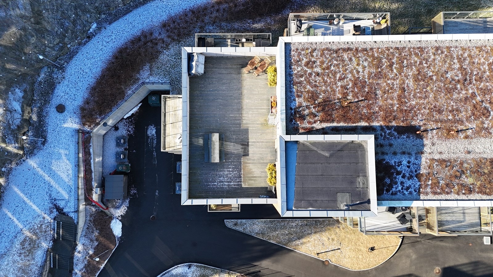 Stor felles takterrasse på nabobygget. Galleribilde