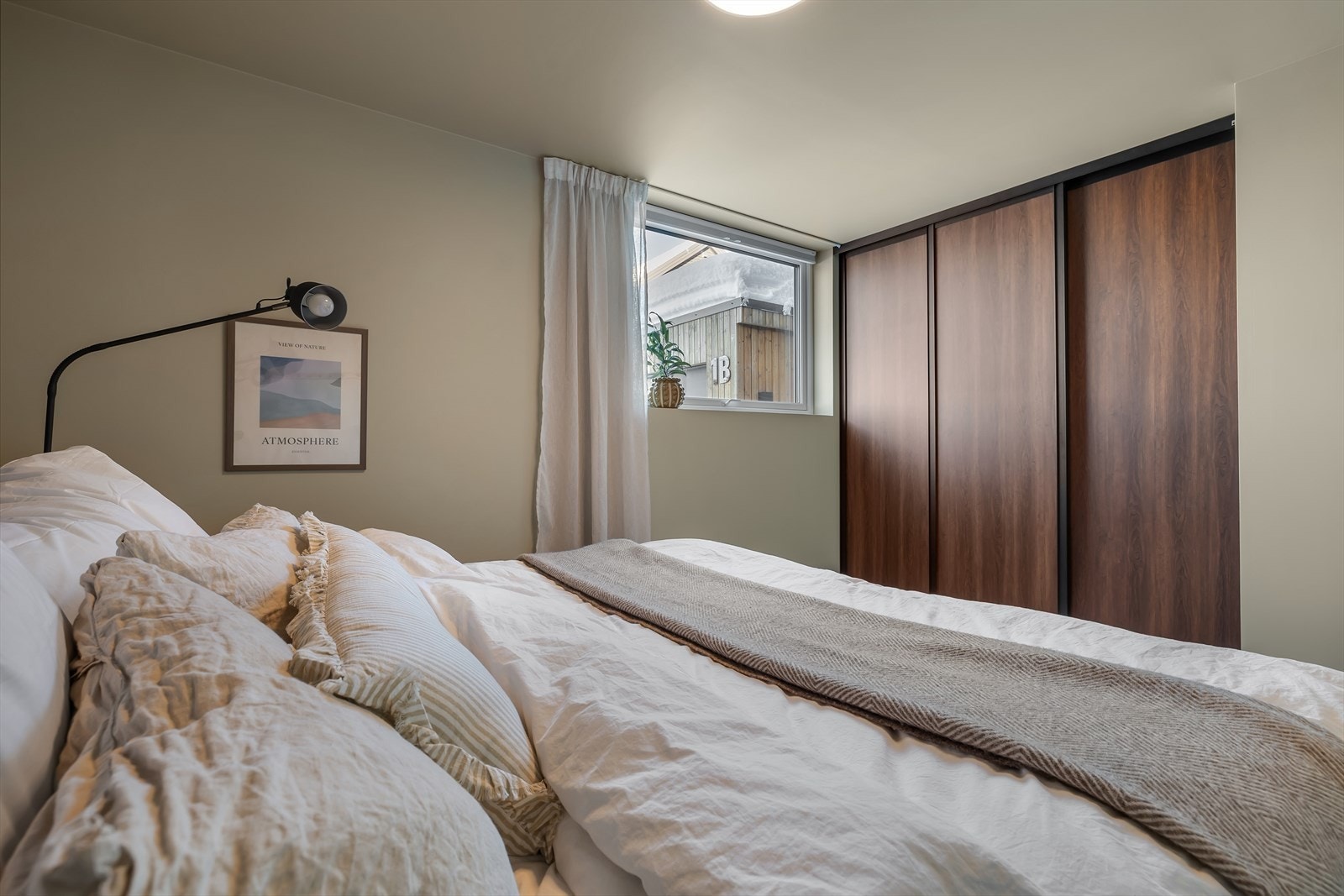 God garderobeløsning på soverommet Galleribilde