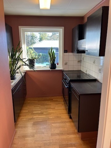 Kjøkken med hvitevarer Galleribilde