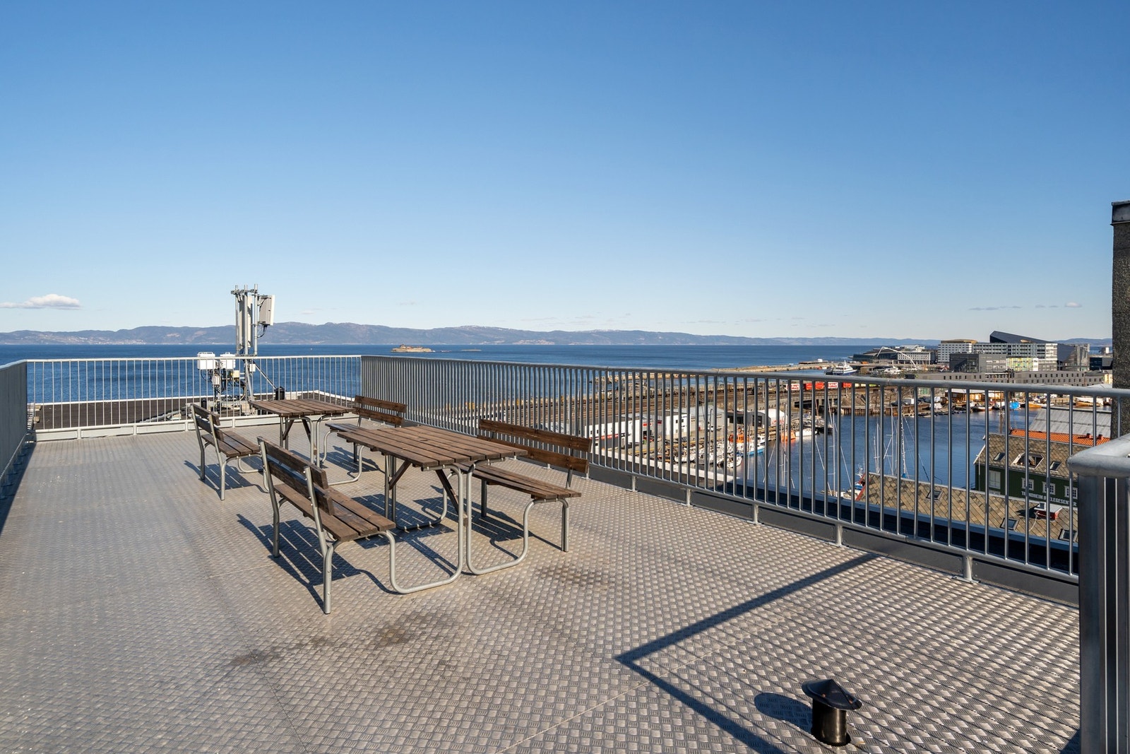 Borettslaget har en egen takterrasse som alle beboerne kan benytte seg av. Galleribilde