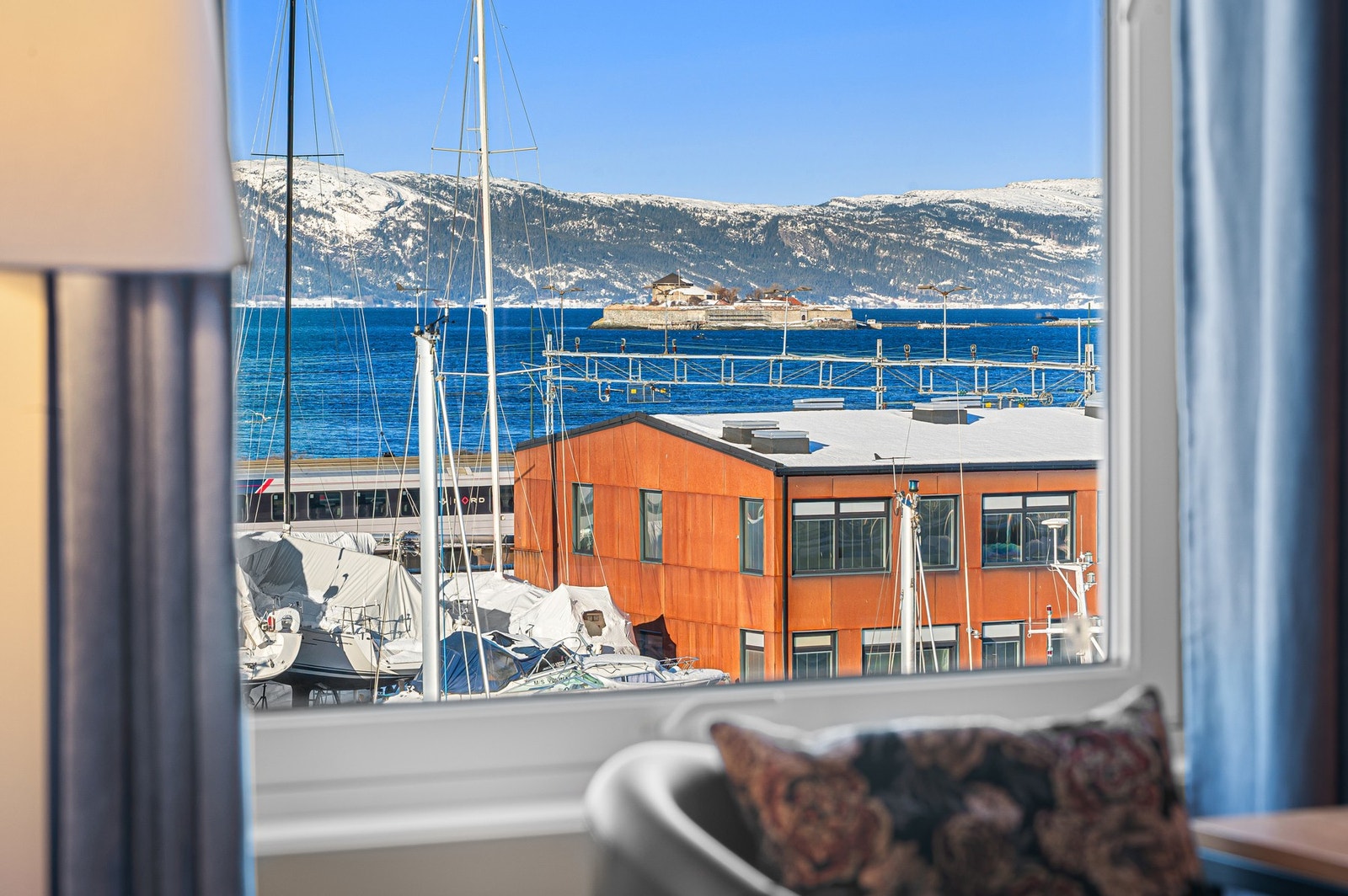 Utsikten fra leiligheten er upåklagelig. Galleribilde