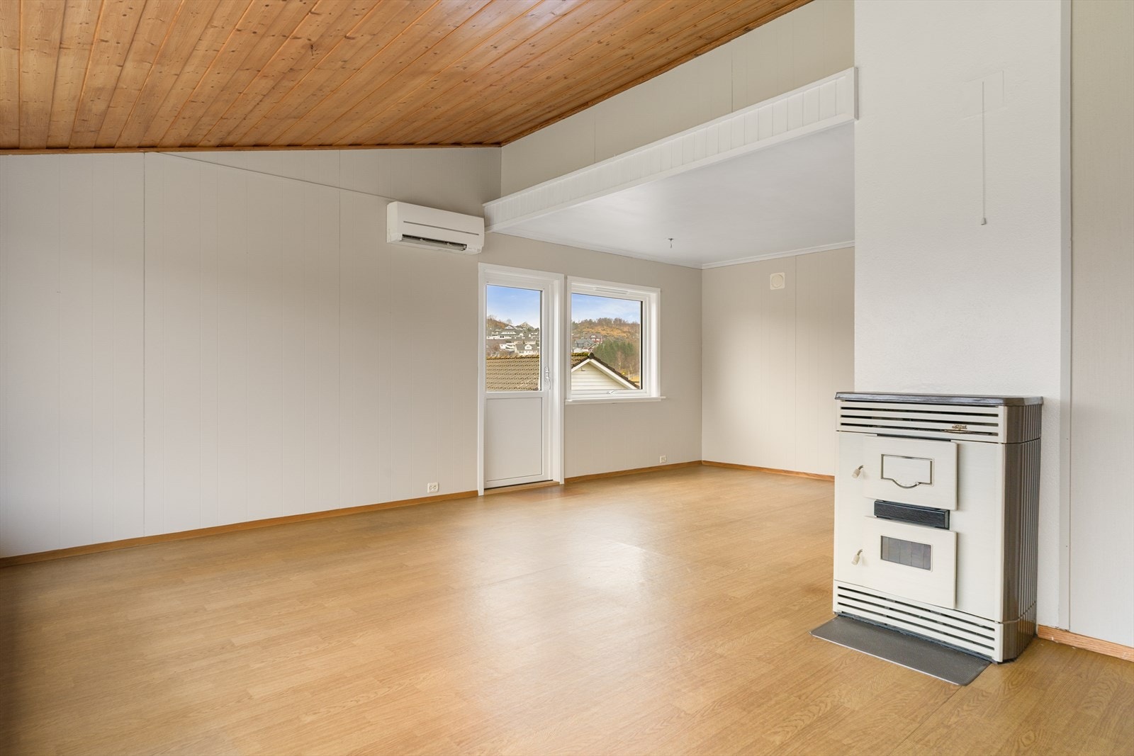 Varmepumpe og ovn. Galleribilde