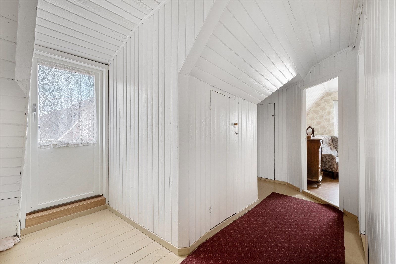 Gangen har utgang til stor balkong Galleribilde