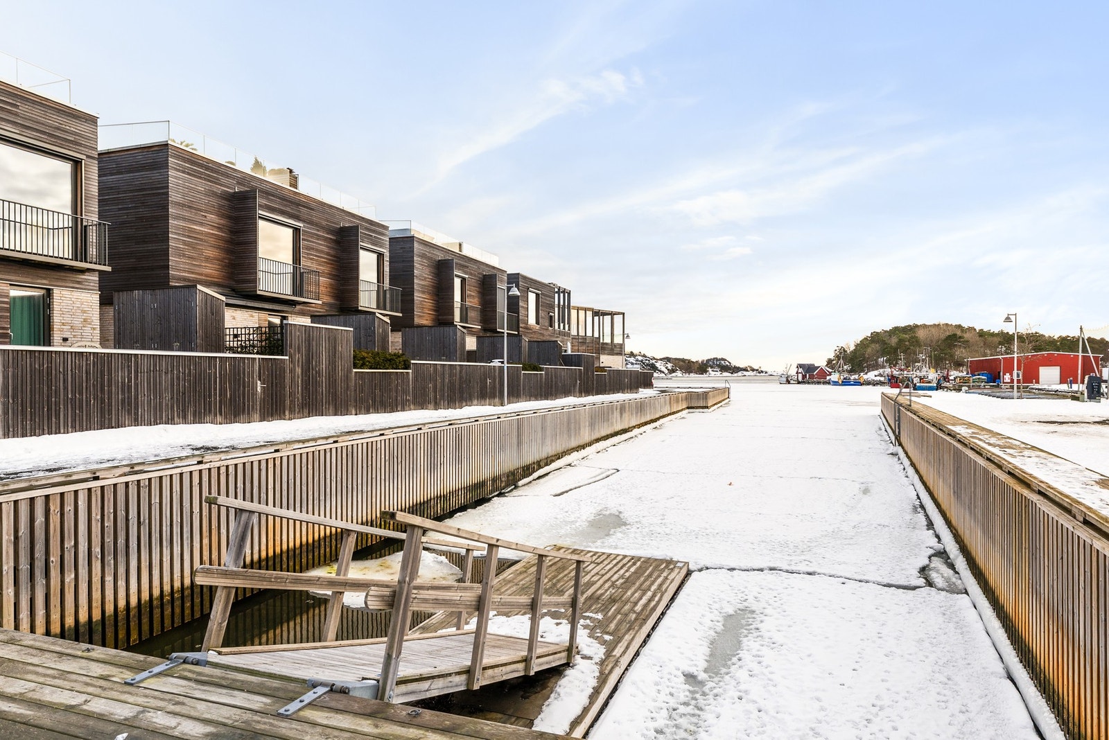 Deilige bademuligheter om sommeren. Galleribilde