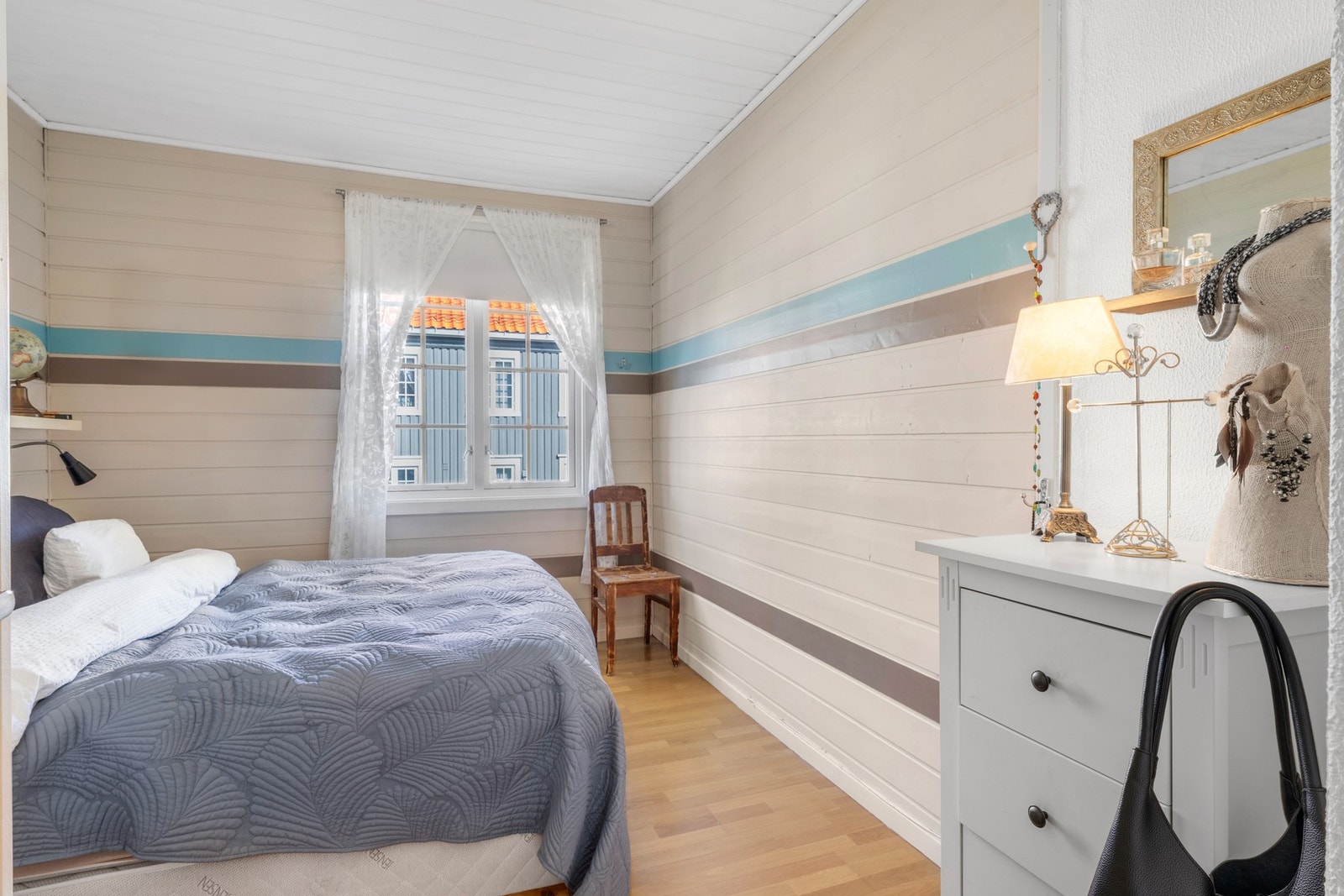 Rommet oppleves lunt og avslappende. Galleribilde