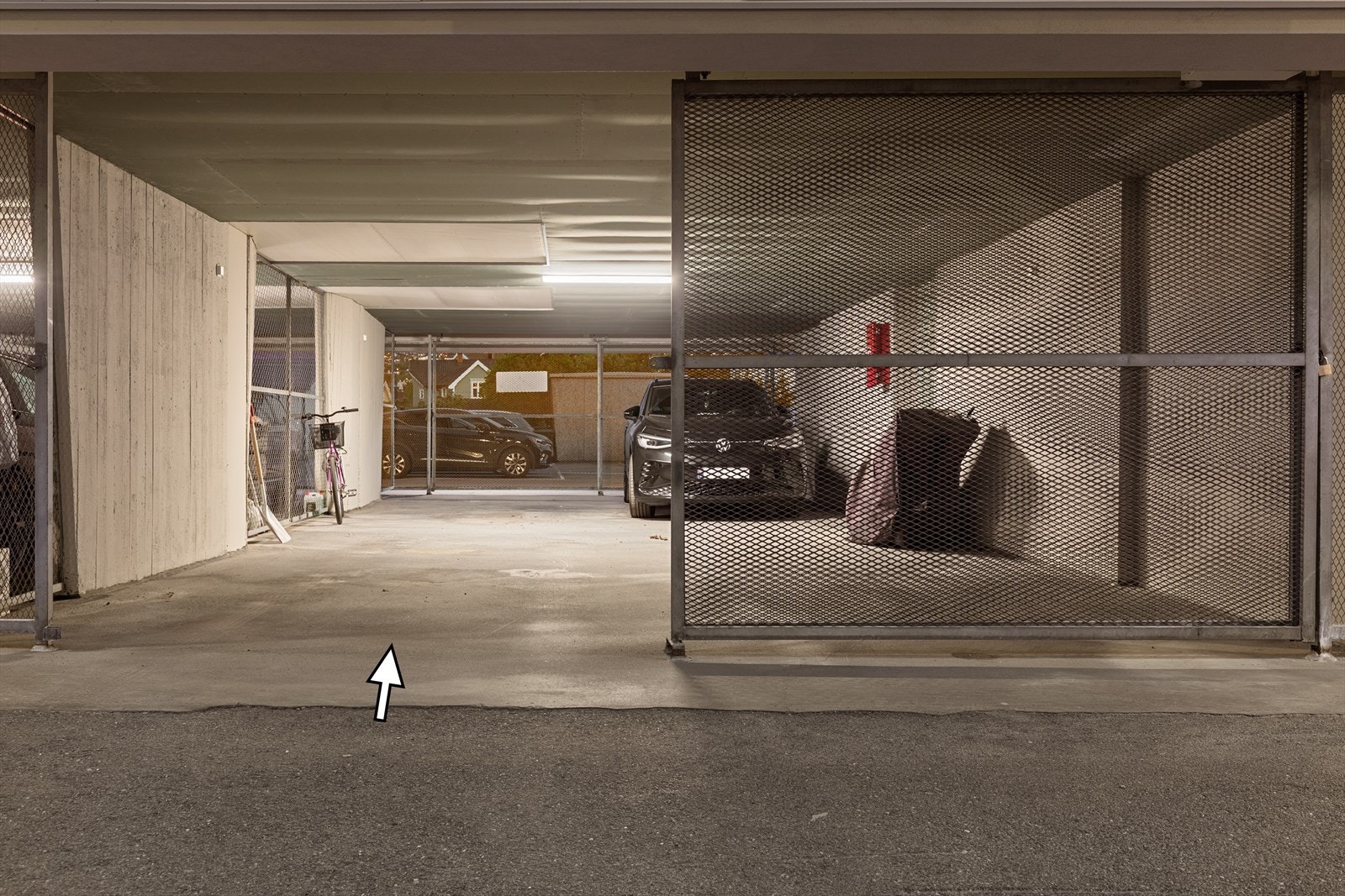 Leiligheten disponerer garasje i felles garasjeanlegg Galleribilde