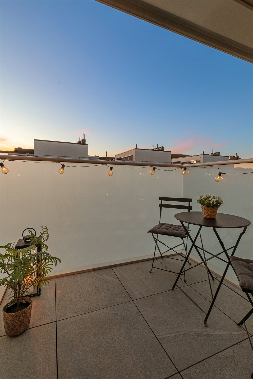 Fra stuen er det adkomst til flott balkong fra 2020/2021 Galleribilde