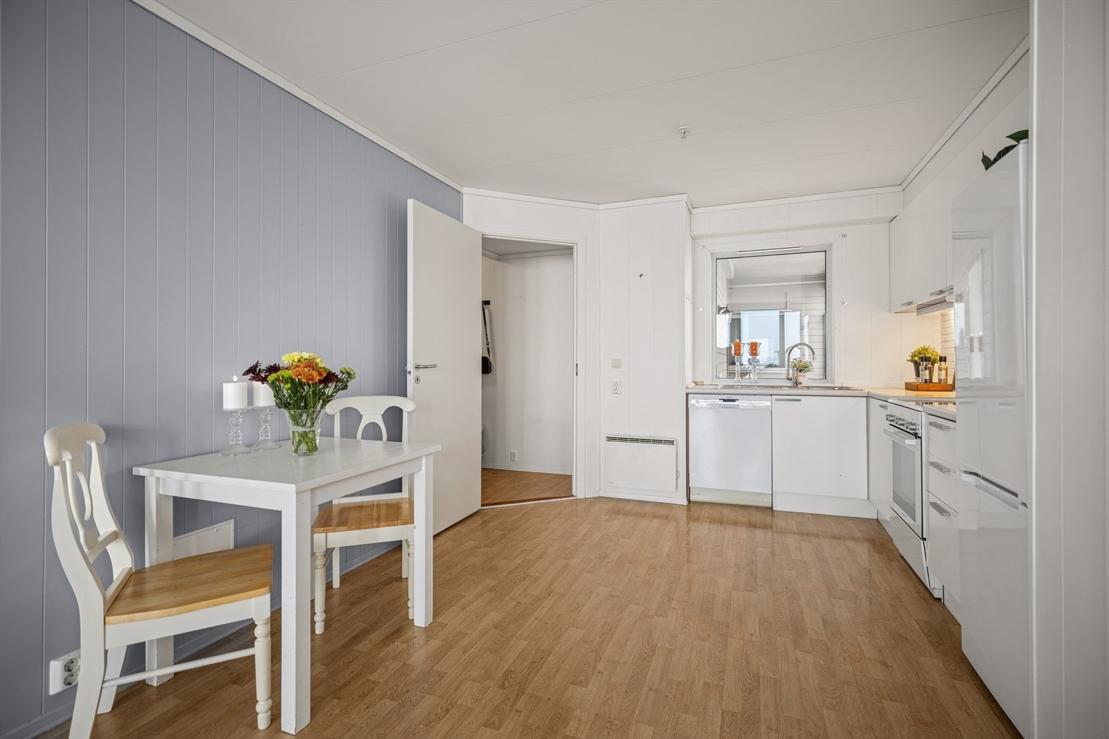 Her på Dyrløkke bor du i et sentralt og veletablert område, rett ved 18-hulls golfbane. Galleribilde