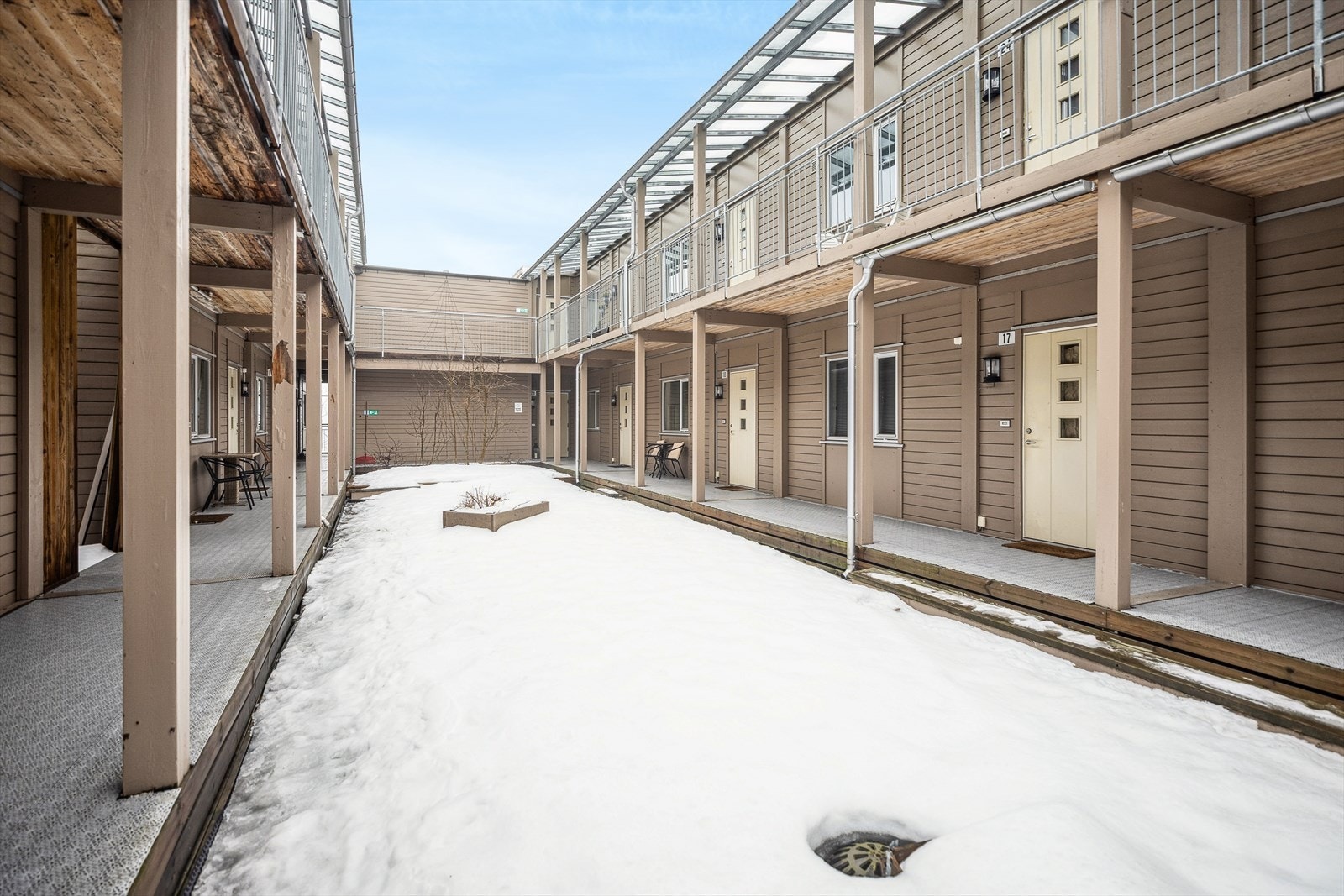 Leiligheten ligger sentralt til på Dyrløkke med enkel tilgang til det meste. Galleribilde