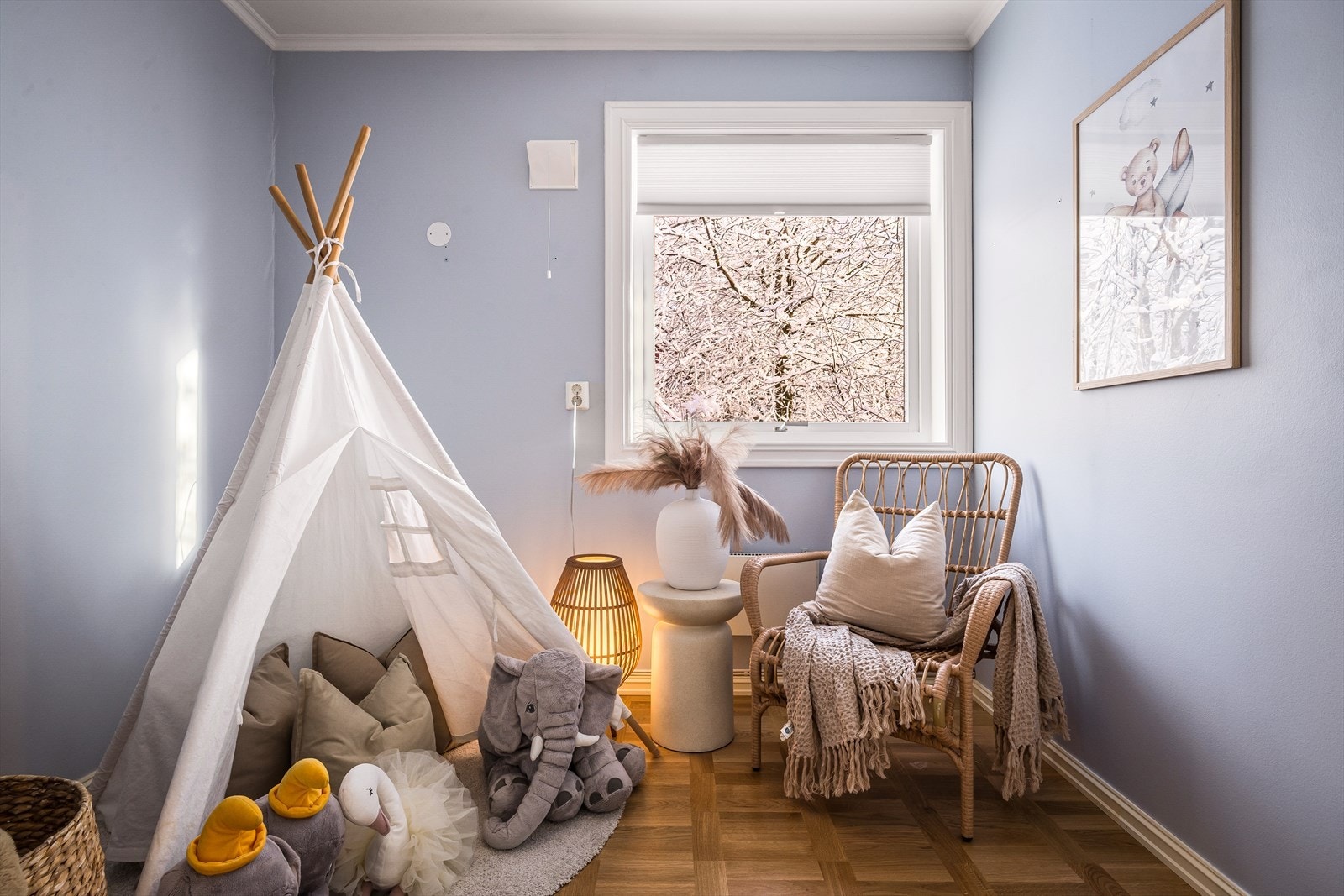 Disponibelt rom som kan brukes etter behov. Soverom eller kontor? Galleribilde