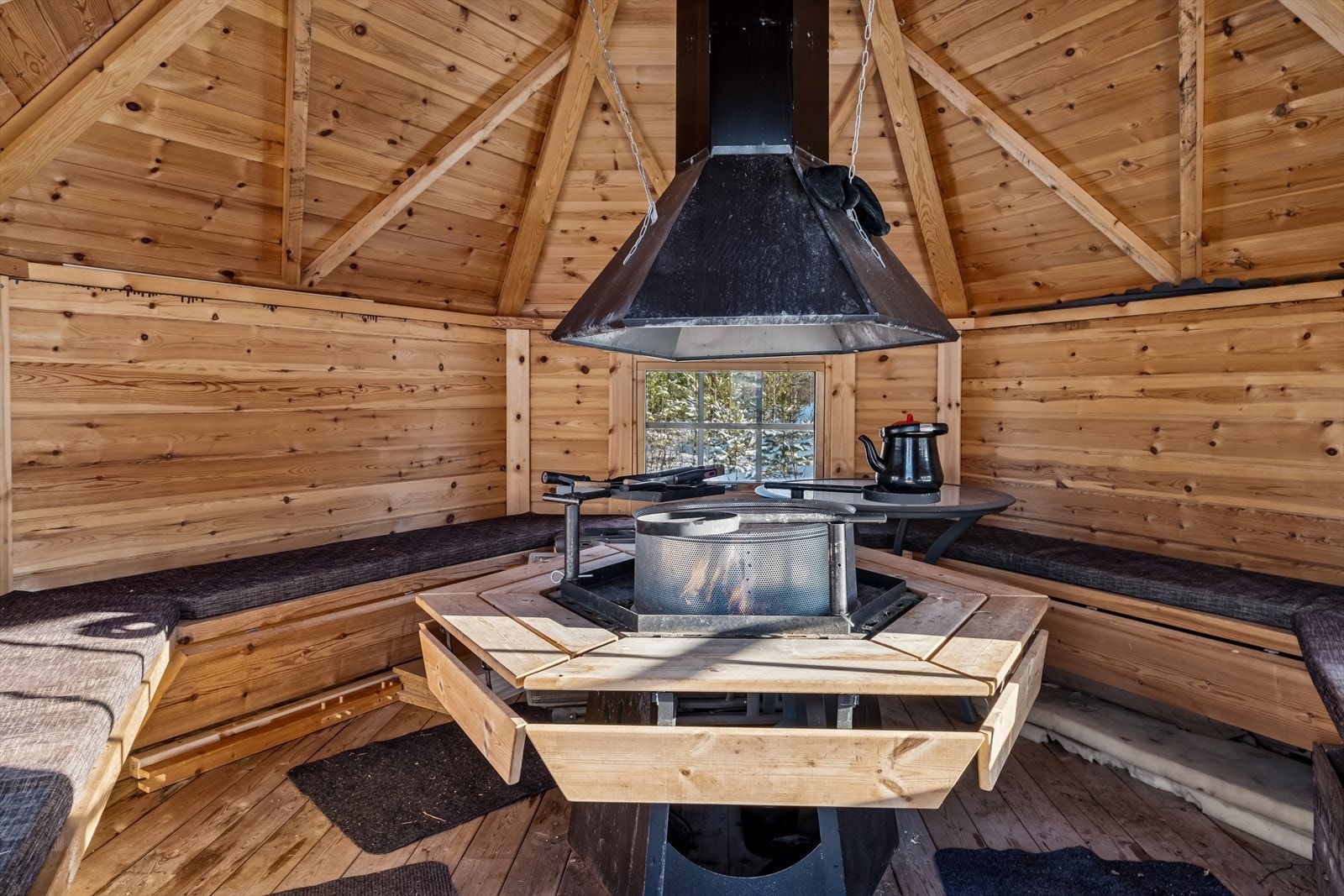 Trivelig grillhytte. Galleribilde