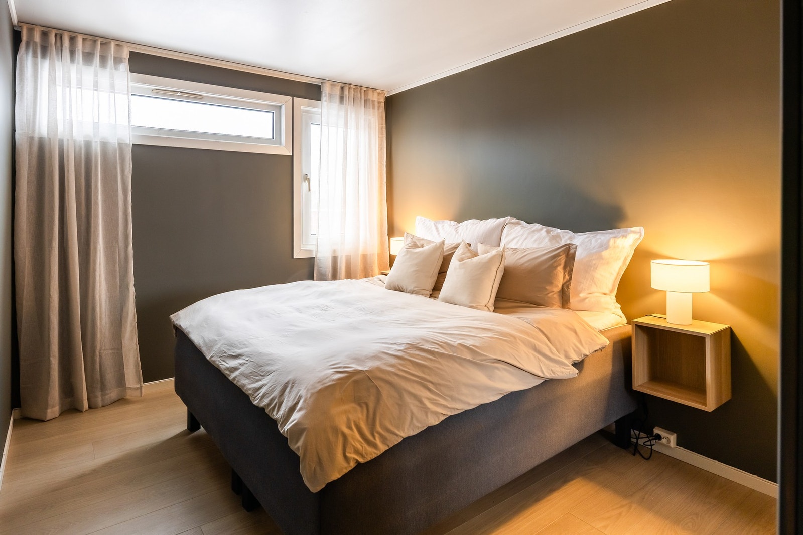 Soverommet er på hele 17 kvm, inkl. eget garderoberom Galleribilde