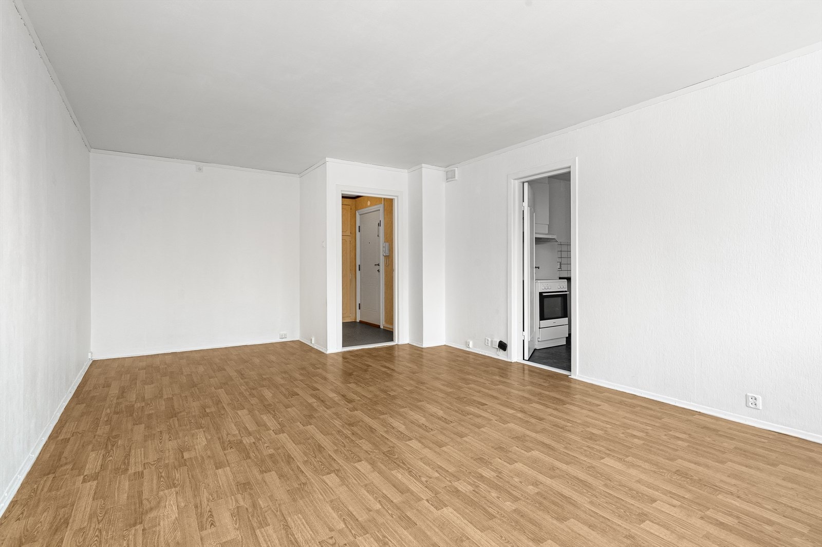 Det er pipe i stua med mulighet for å sette inn vedovn om ønskelig. Galleribilde