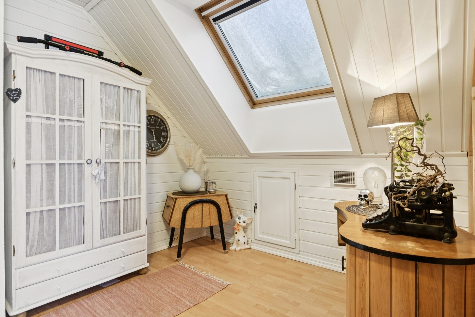 Gang/loft-stue. Galleribilde