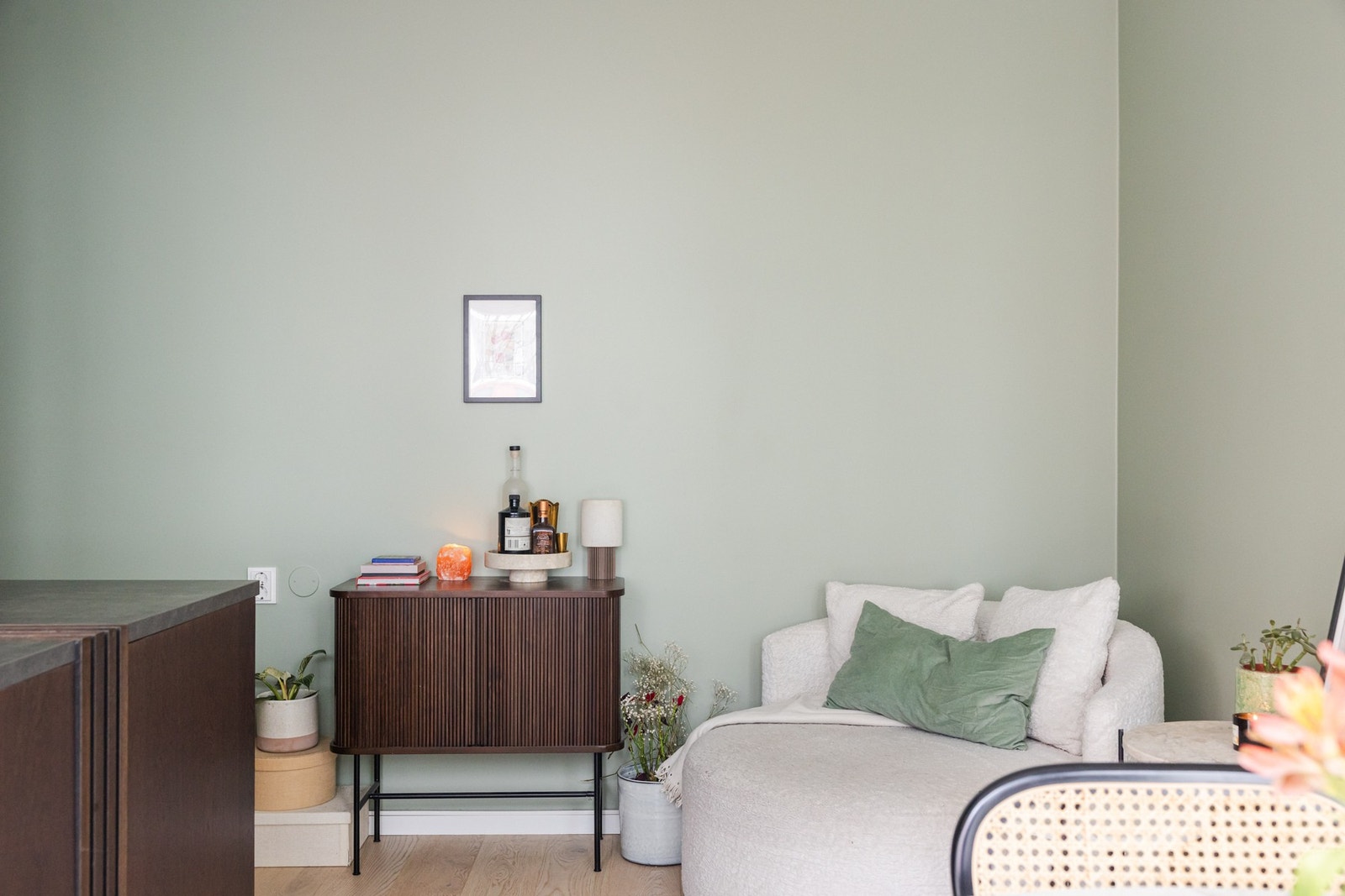 Store veggflater for oppheng av kunst og personlige eiendelen. Galleribilde