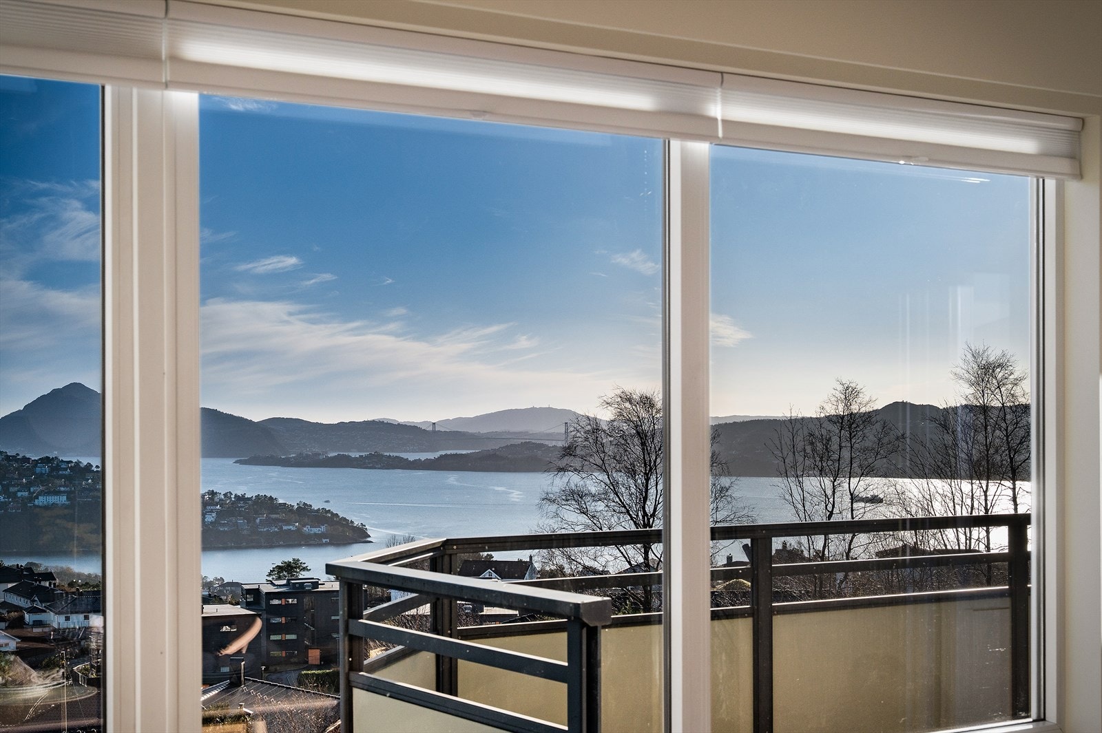 Den fine utsikten kan også nytes fra stuevinduet. Galleribilde