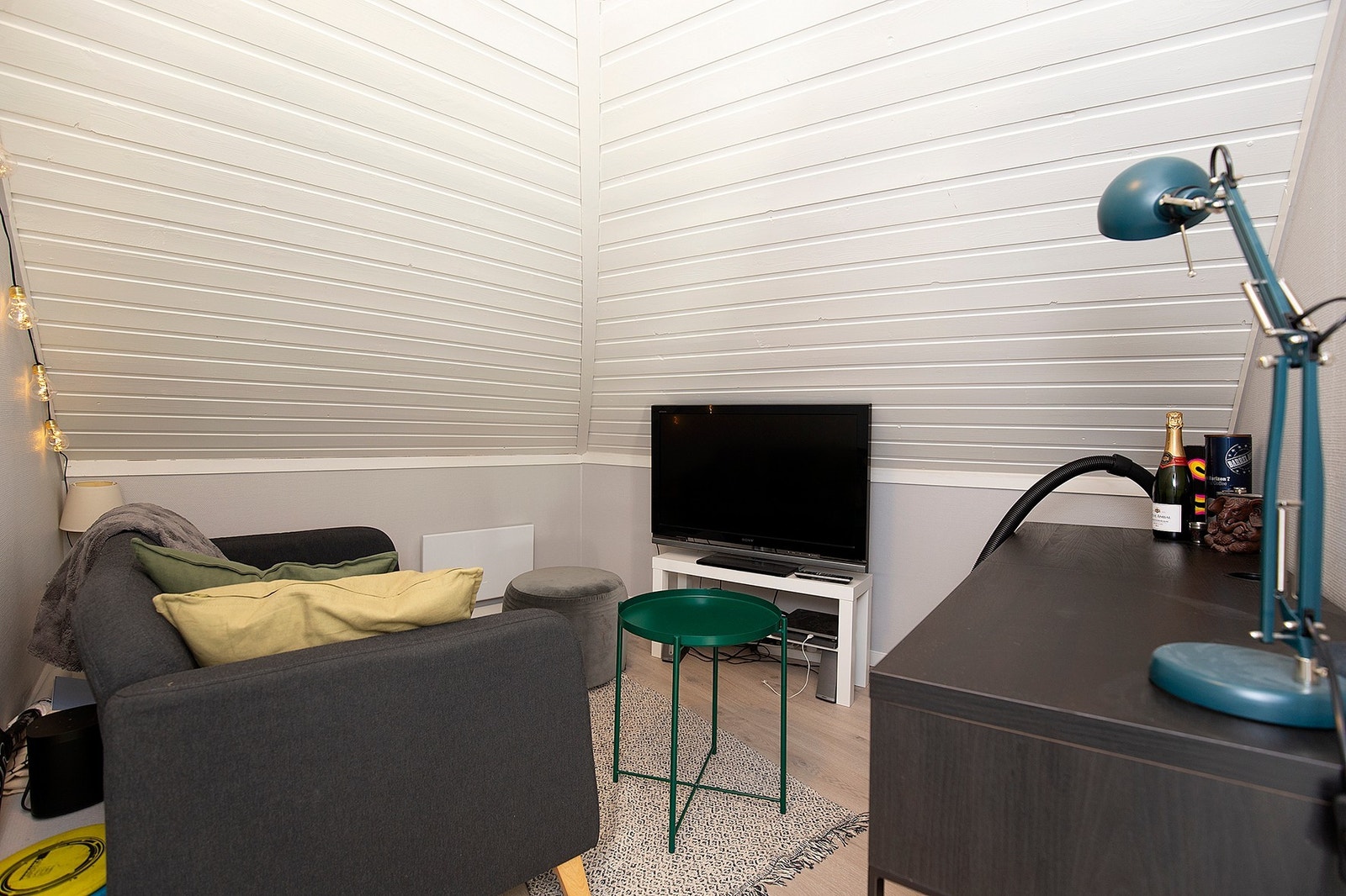 Disponibelt rom, brukes per i dag til ekstra stue Galleribilde