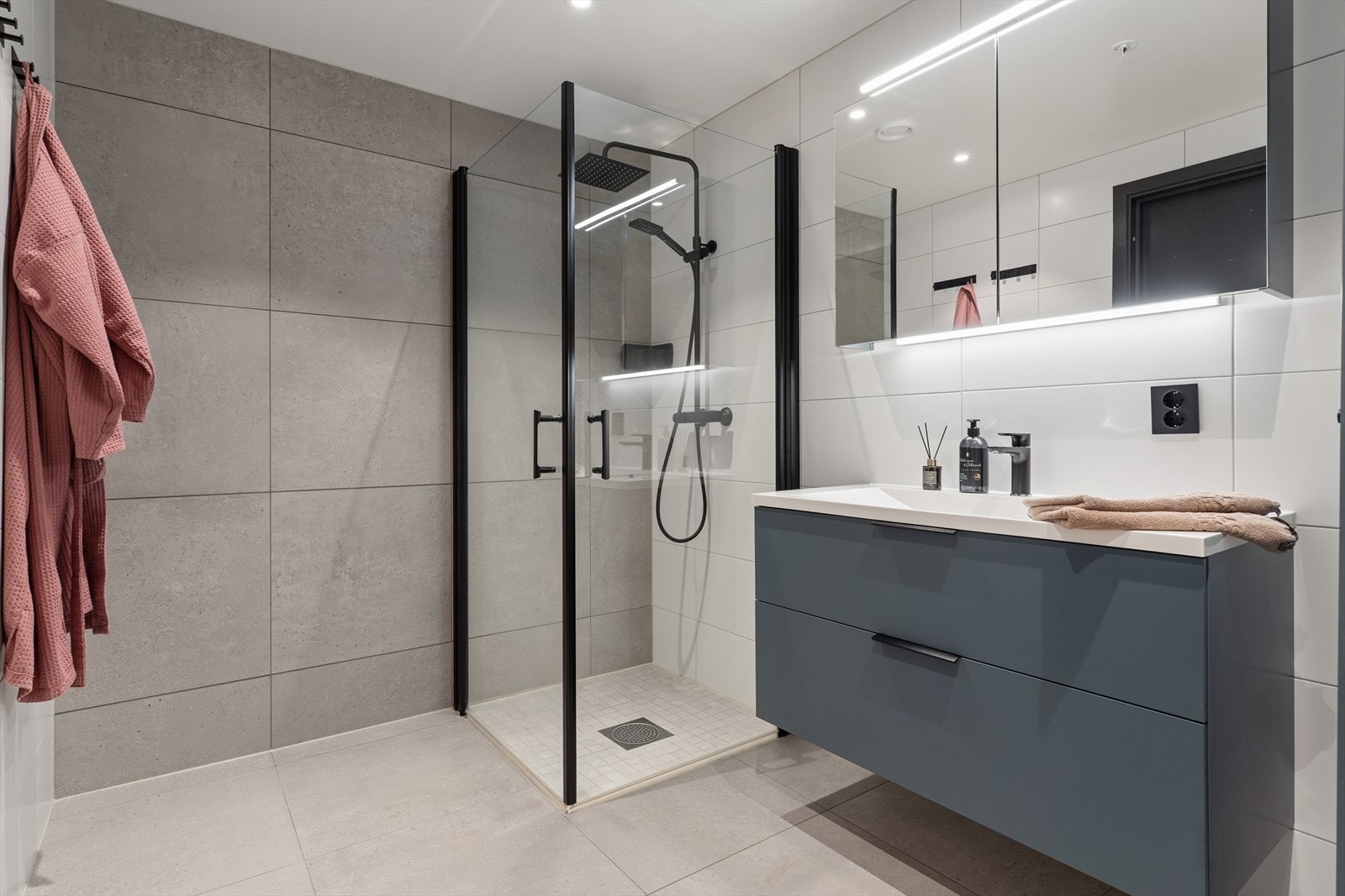 Bad/vaskerom i samme stilfulle utførelse som bad nr. 1 Galleribilde