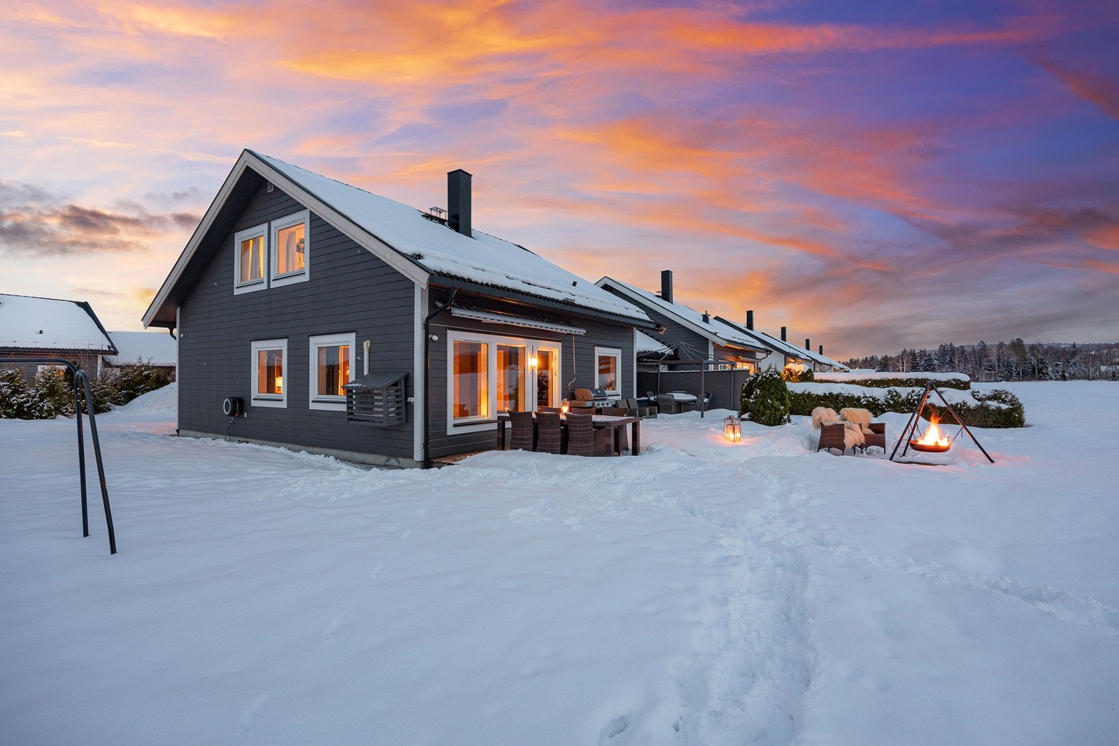 Kveldsidyll i Stadionveien 3A. Galleribilde