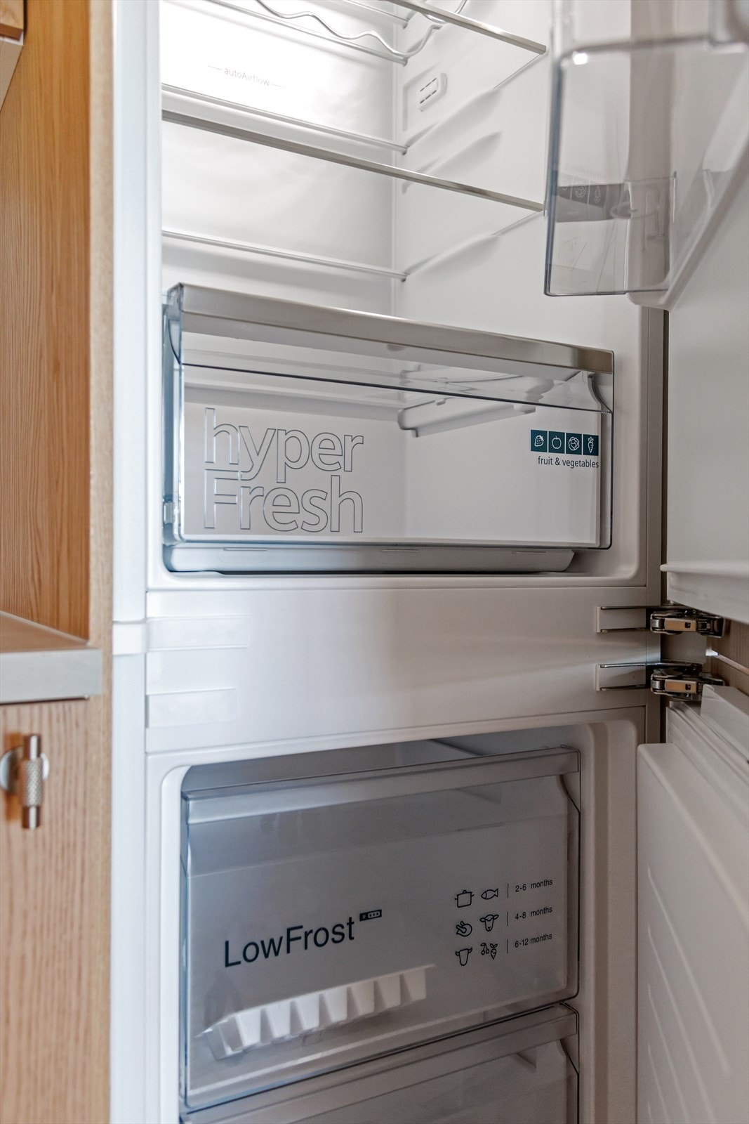 Helintegrert kjøleskap-/fryseskap. Galleribilde