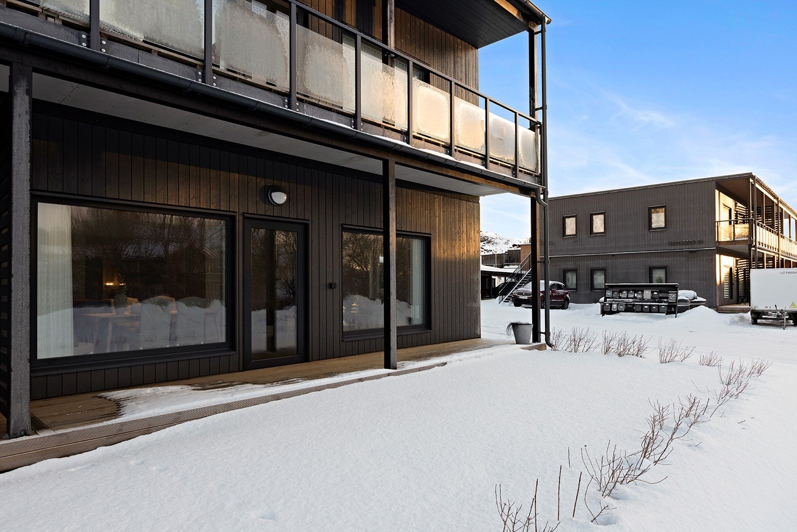 Utgang til terrasse og uteområde Galleribilde