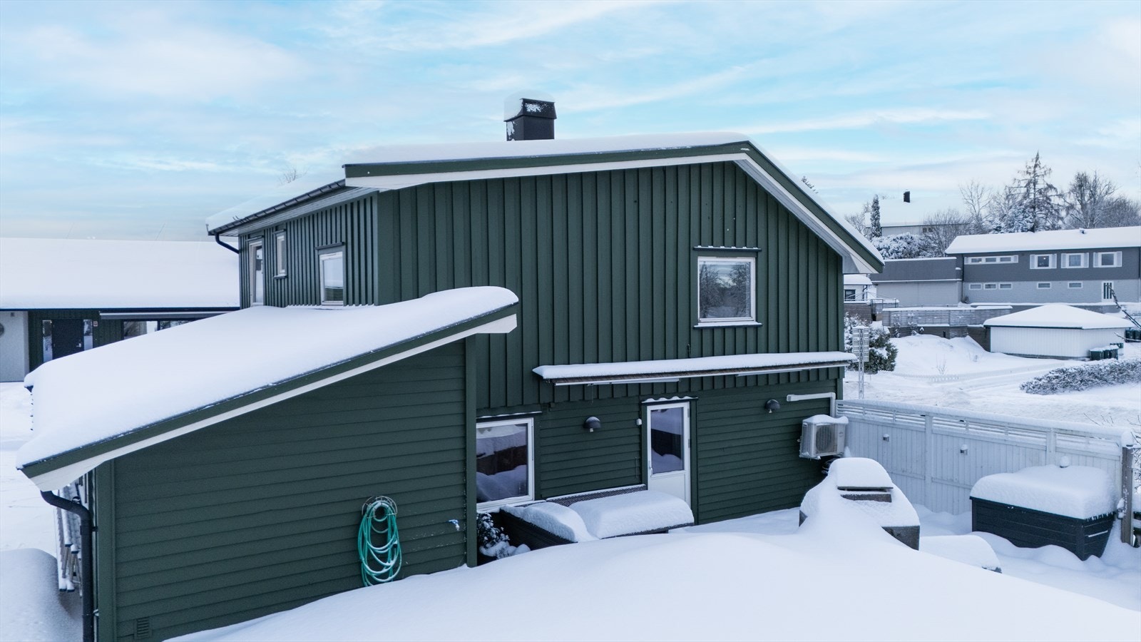 Solrik uteplass på ca 30 kvm Galleribilde