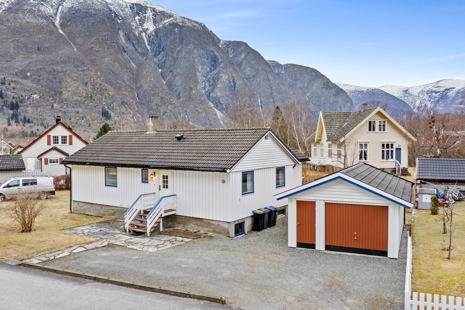 Velkomen til Saltkjelen 35 presentert av Eiendomsmegler Norge v/ Kenneth Bjørk. Galleribilde