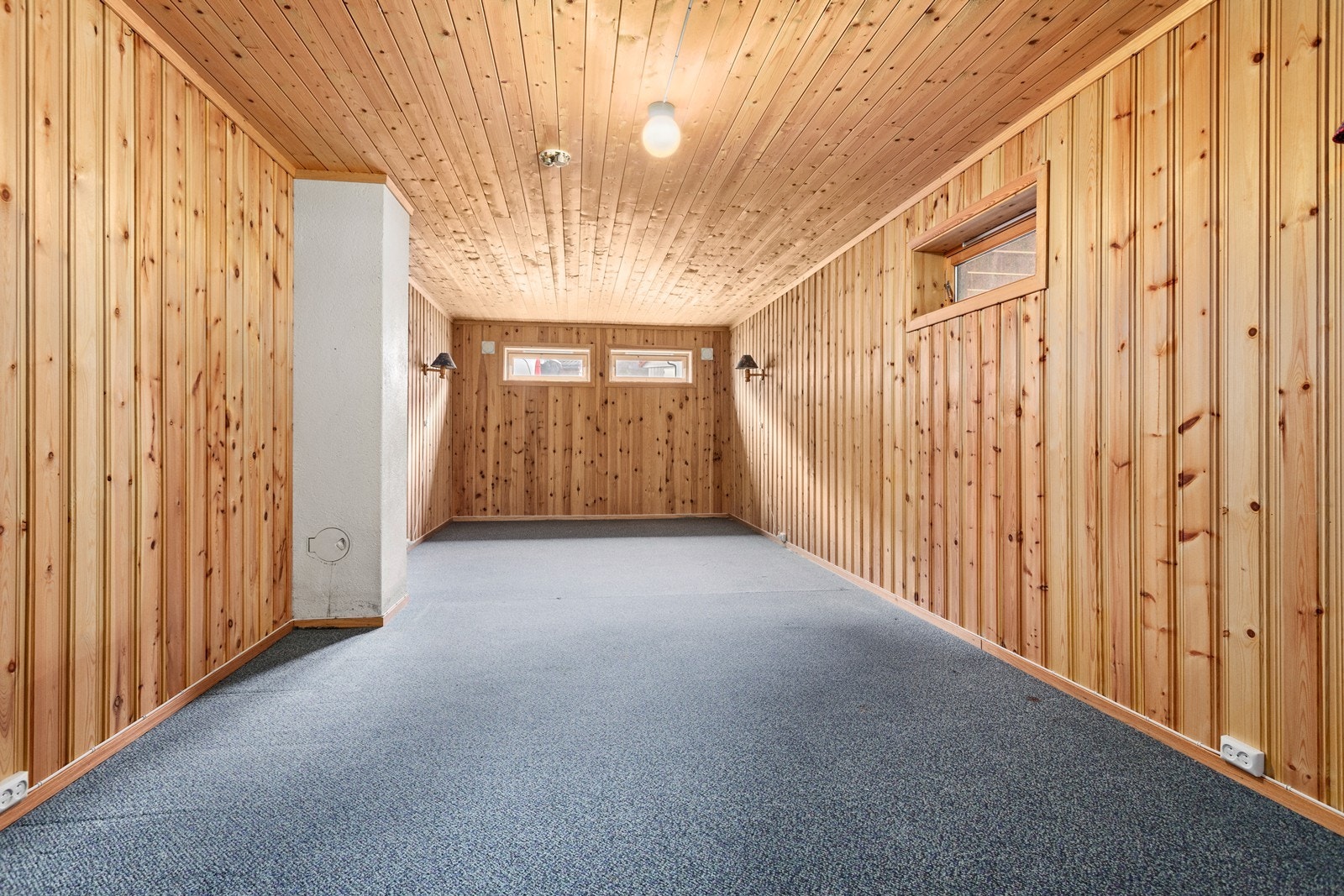 Rom i underetasje. Galleribilde