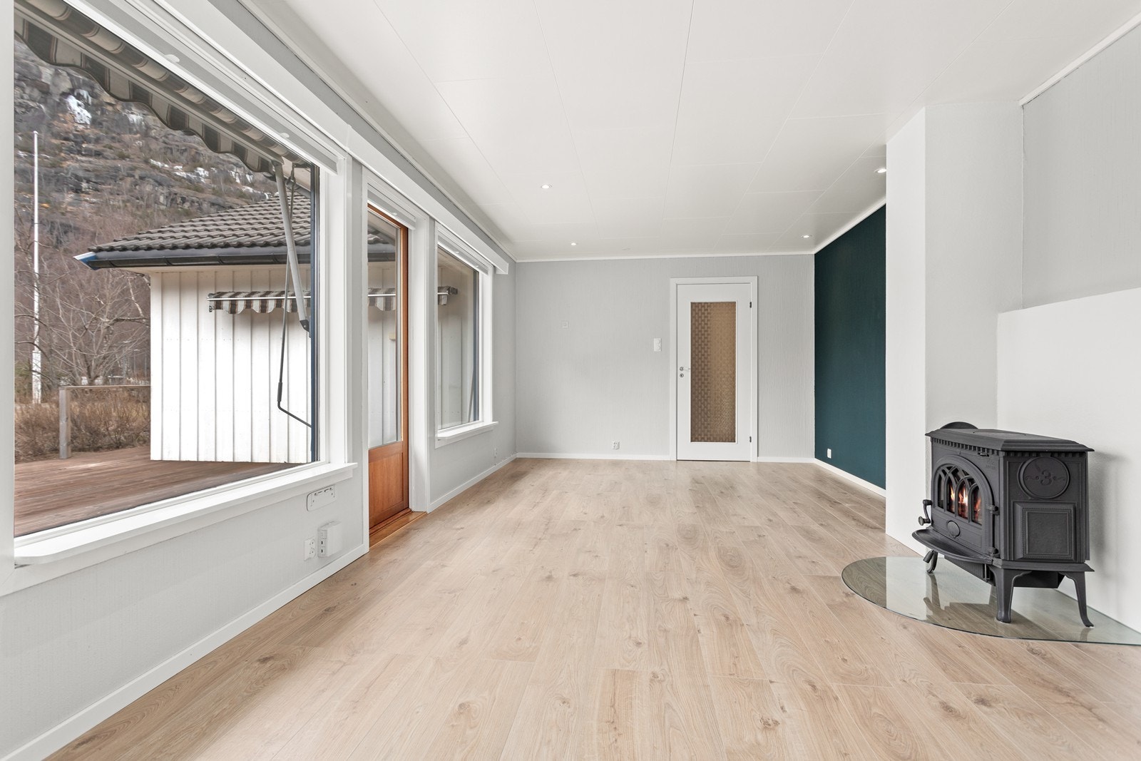 Stova er lys og romsleg med god møbleringsfriheit. Galleribilde