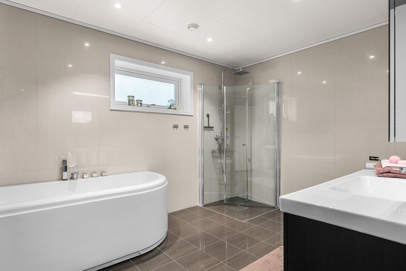 Bad 1. etasje Galleribilde