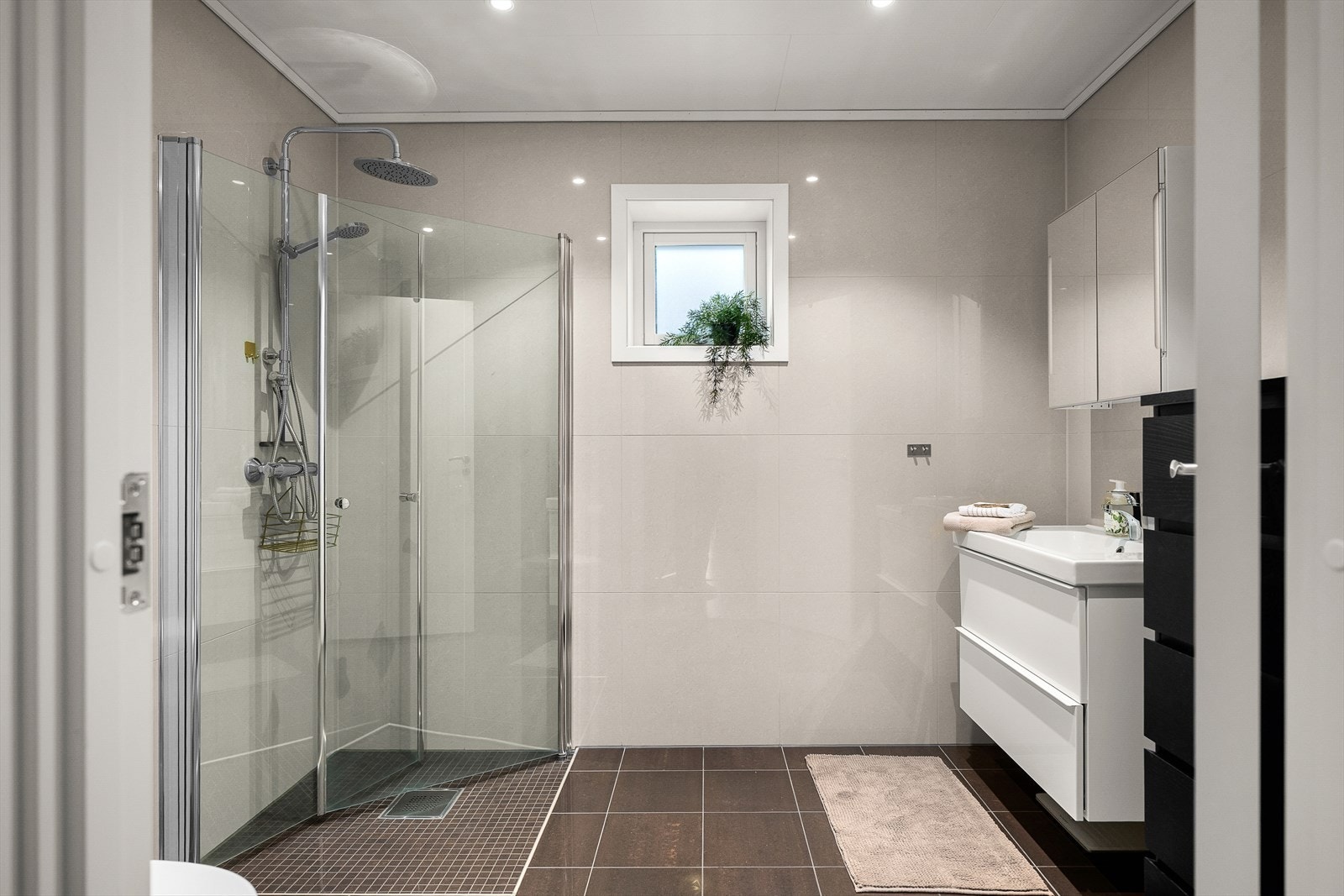 Bad 2. etasje Galleribilde