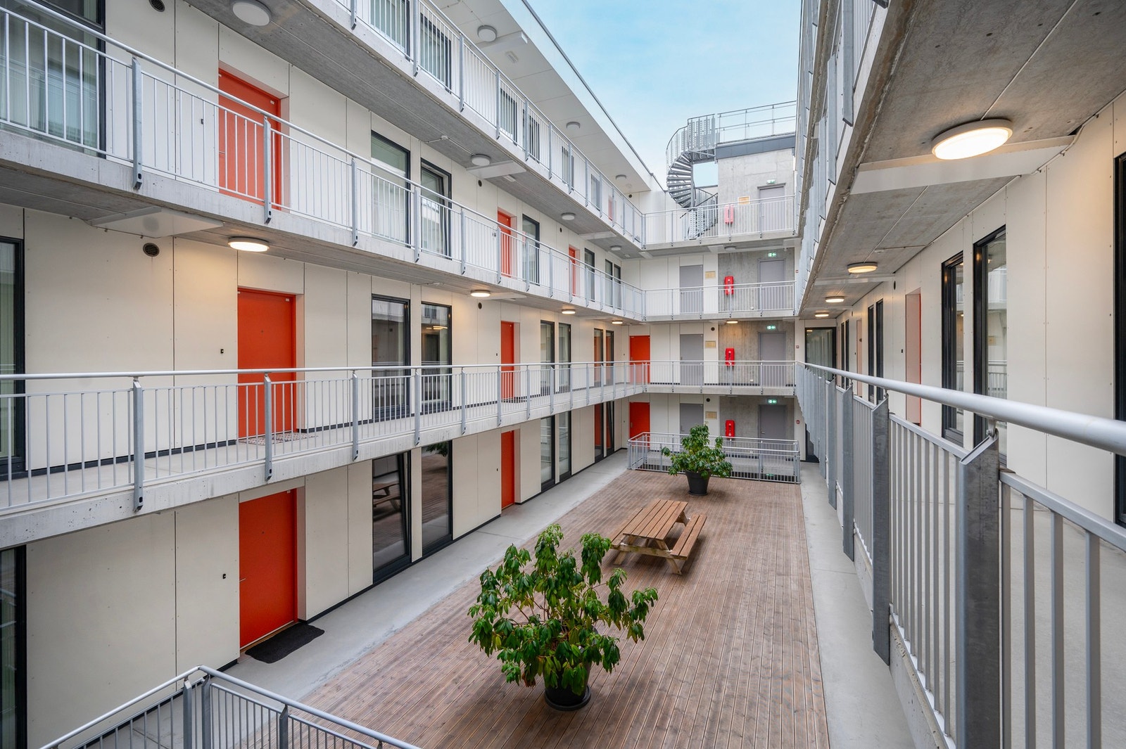 Leiligheten ligger i byggets 3. etasje. Galleribilde