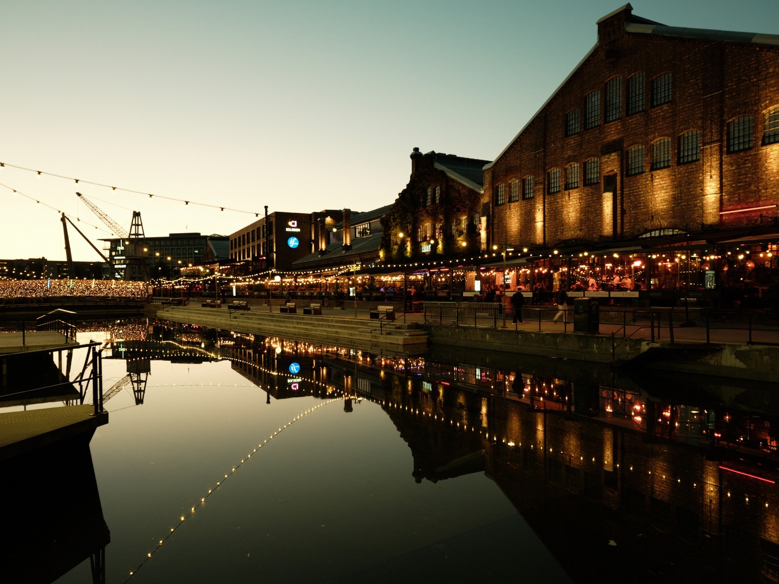 Fra leiligheten er det kort vei til solsiden. Galleribilde